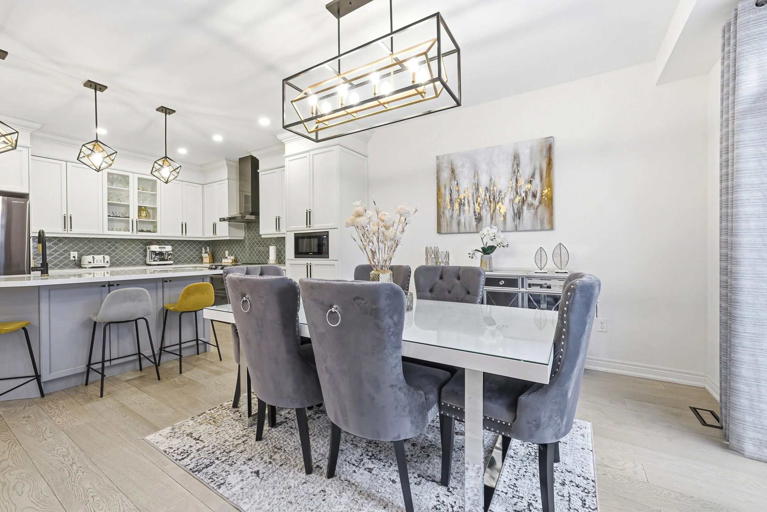 20 - 90 Robertson Rd, Ancaster.jpg