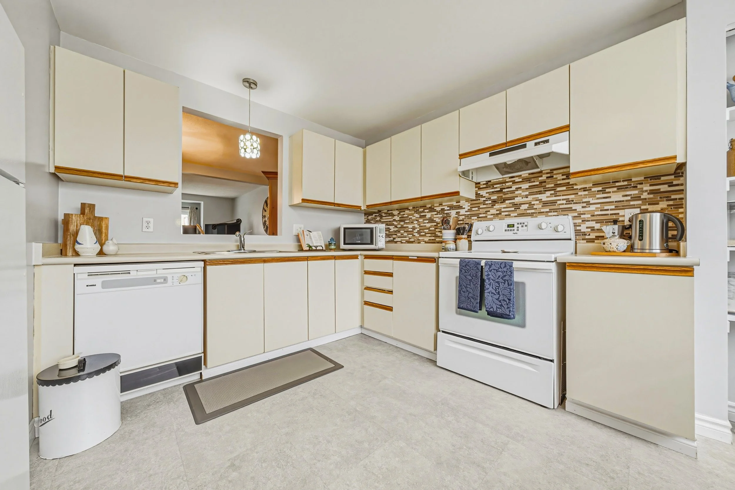 9 - 26 Poplar Dr #25, Cambridge.jpg