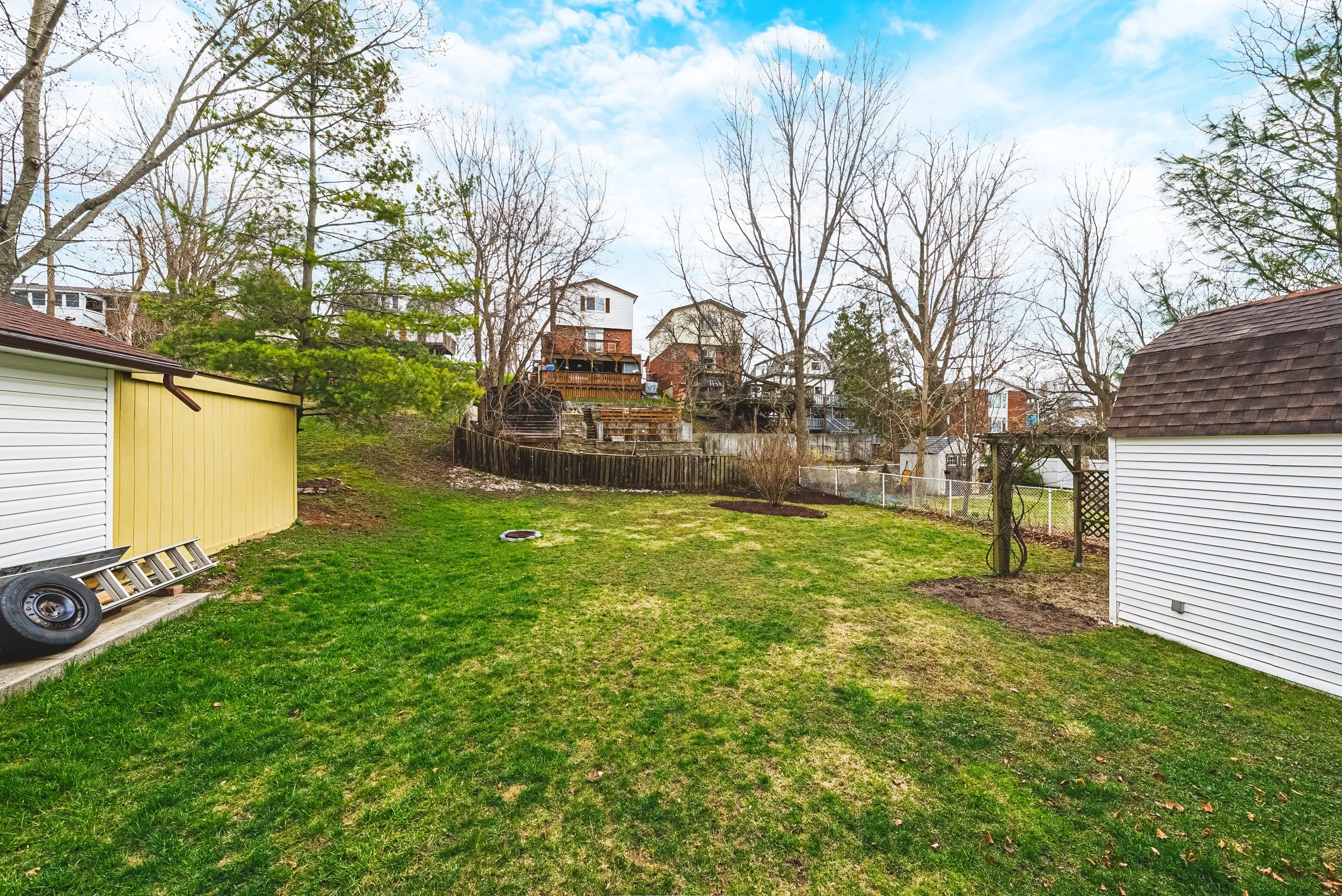 33 - 30 Grand Ave, Caledonia.jpg