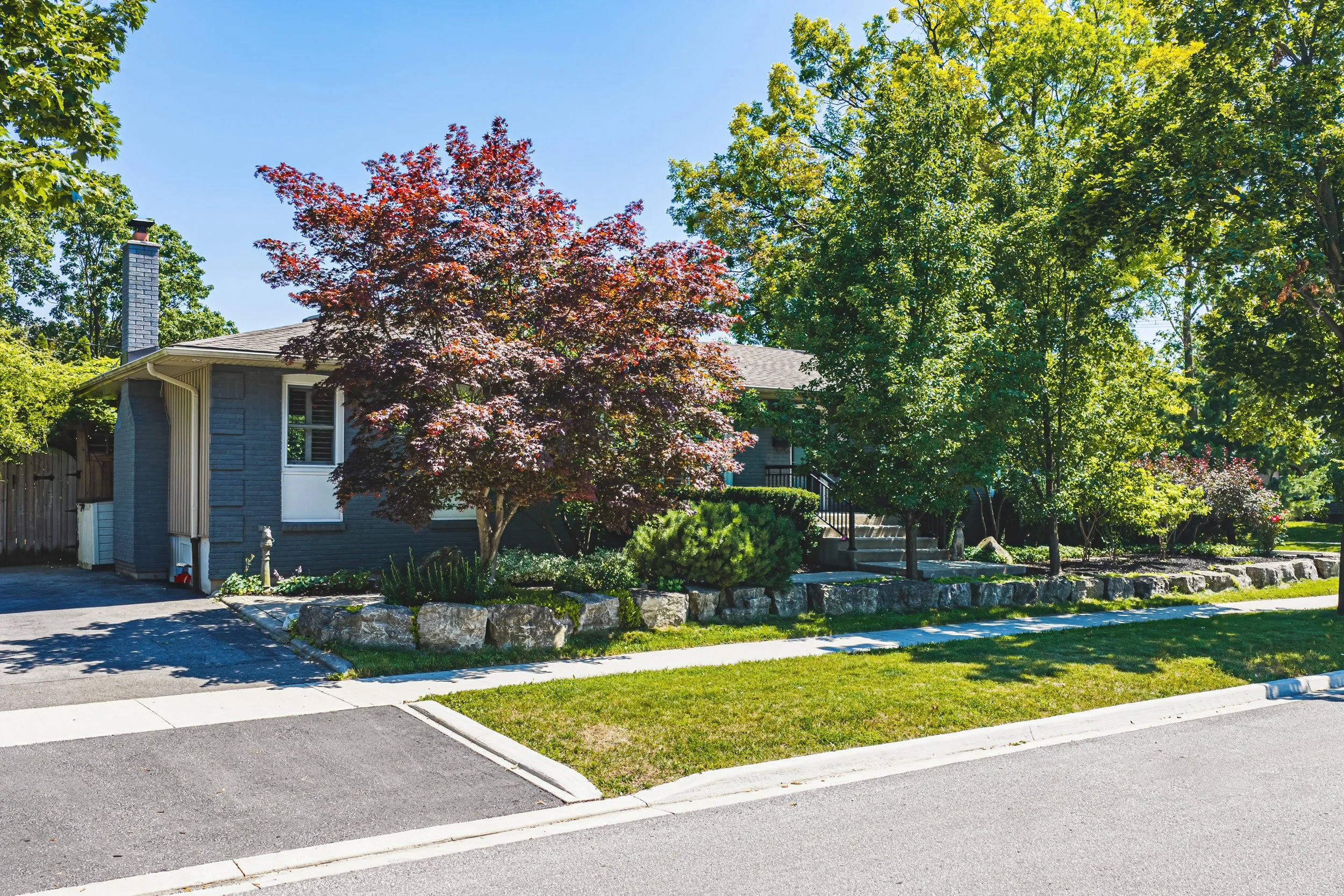 7 - 3384 Manfred Dr, Burlington.jpg