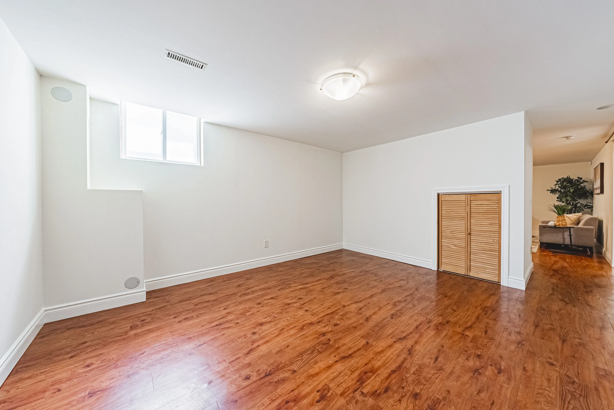32 - 744 Miriam Cres, Burlington.jpg