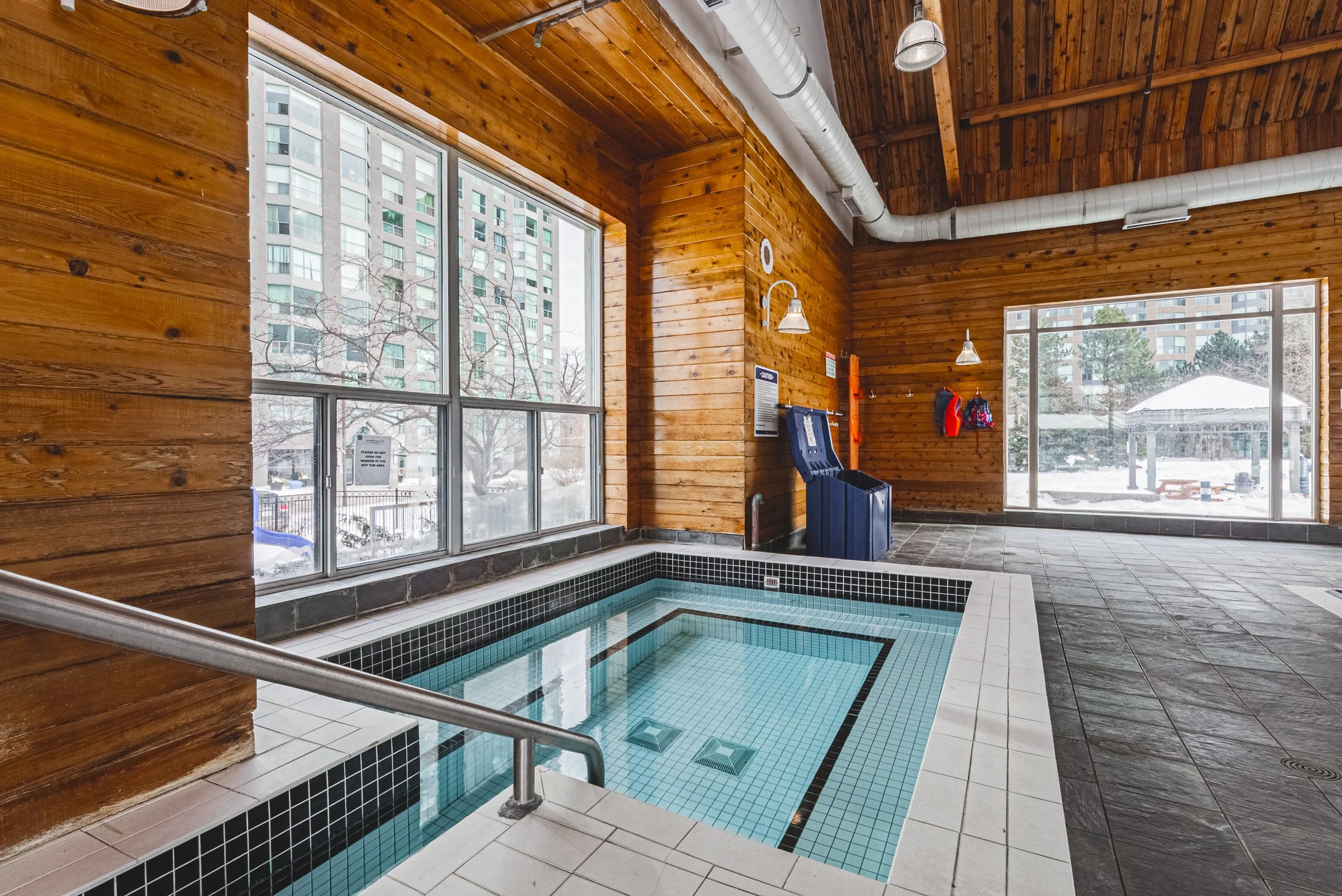 48 - 2155 Burnhamthorpe Rd W #1904, Mississauga.jpg