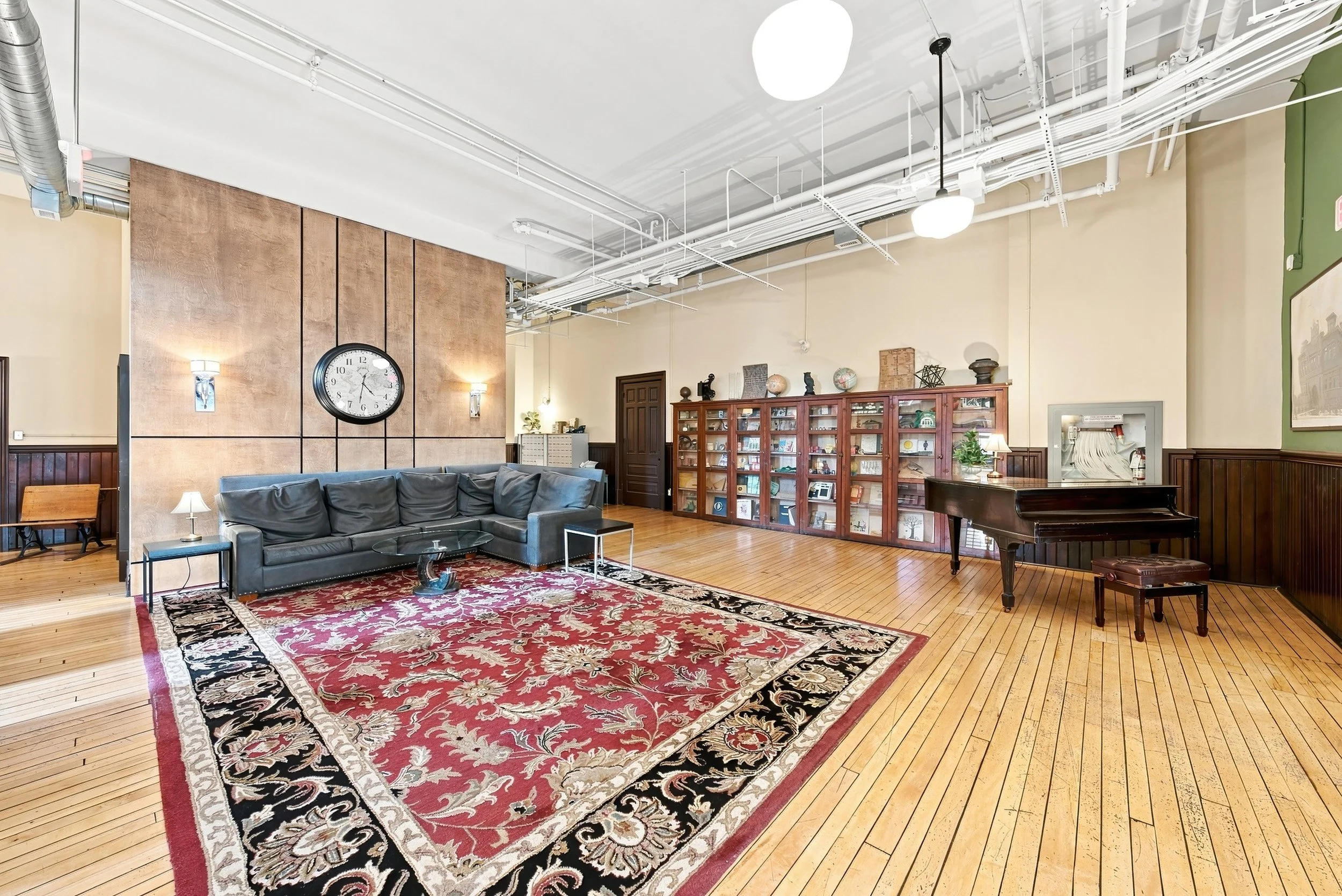 32 - 200 Stinson St PH16, Hamilton.jpg