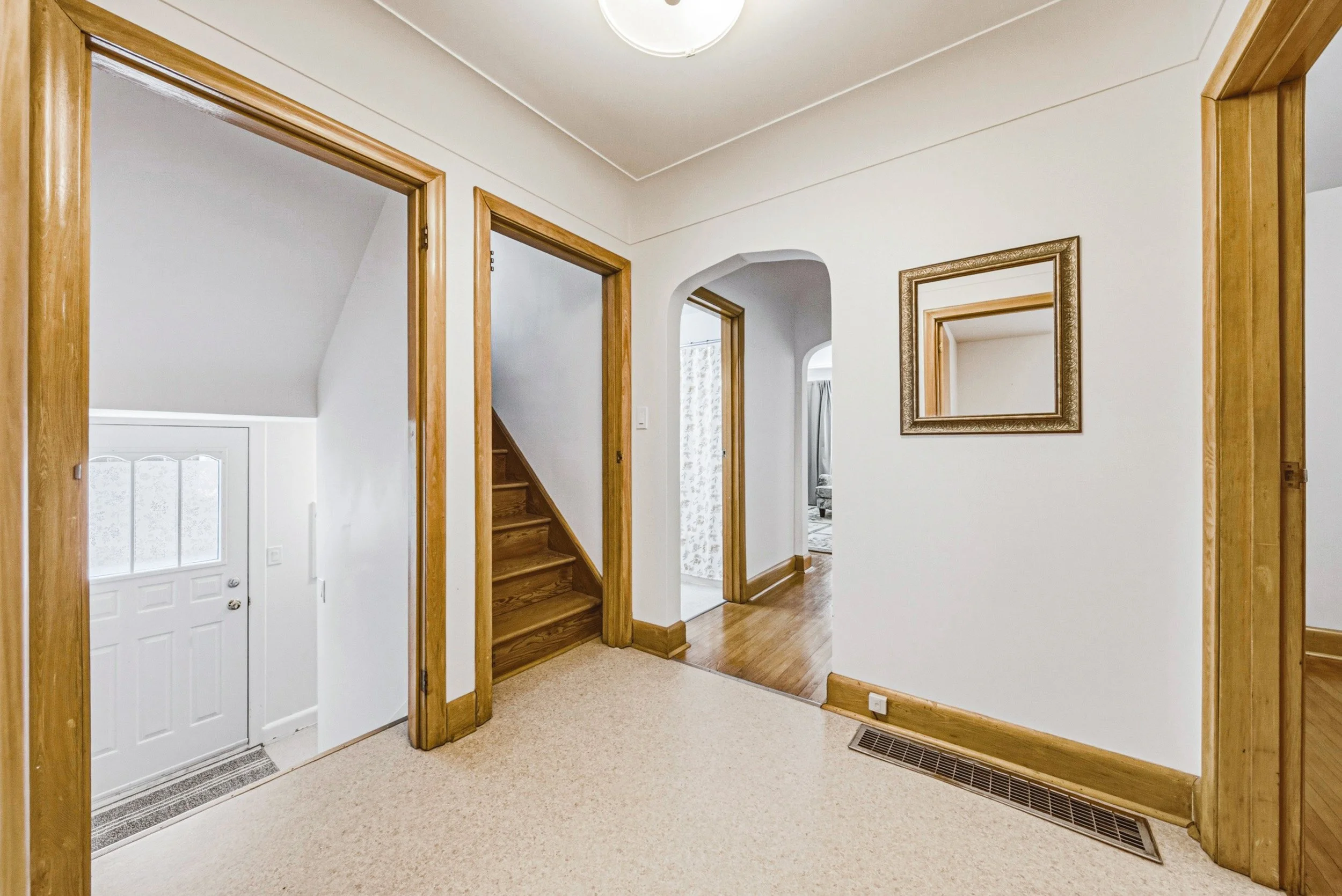 11 - 208 Glencarry Ave, Hamilton.jpg