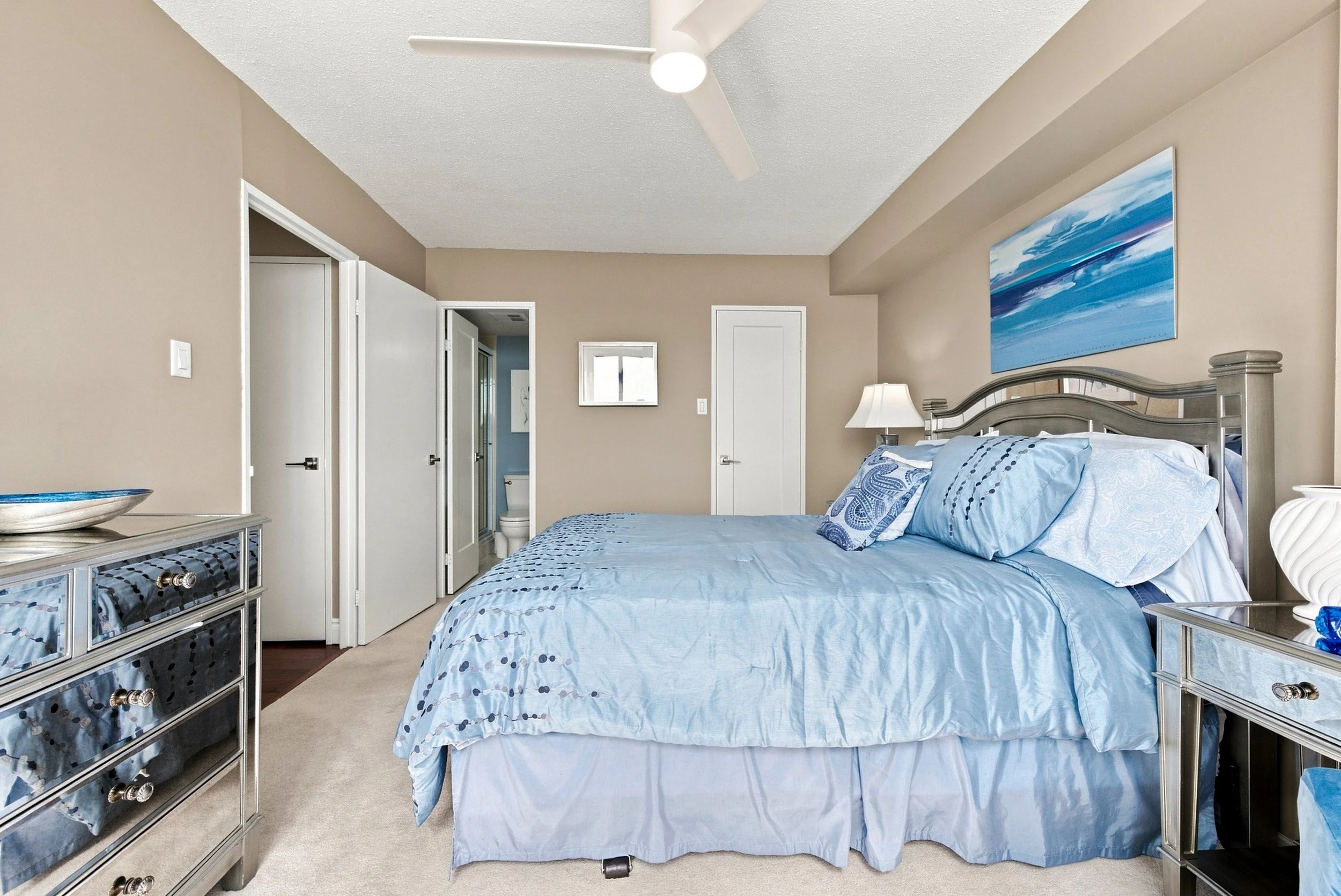26 - 2055 Upper Middle Rd #1507, Burlington.jpg