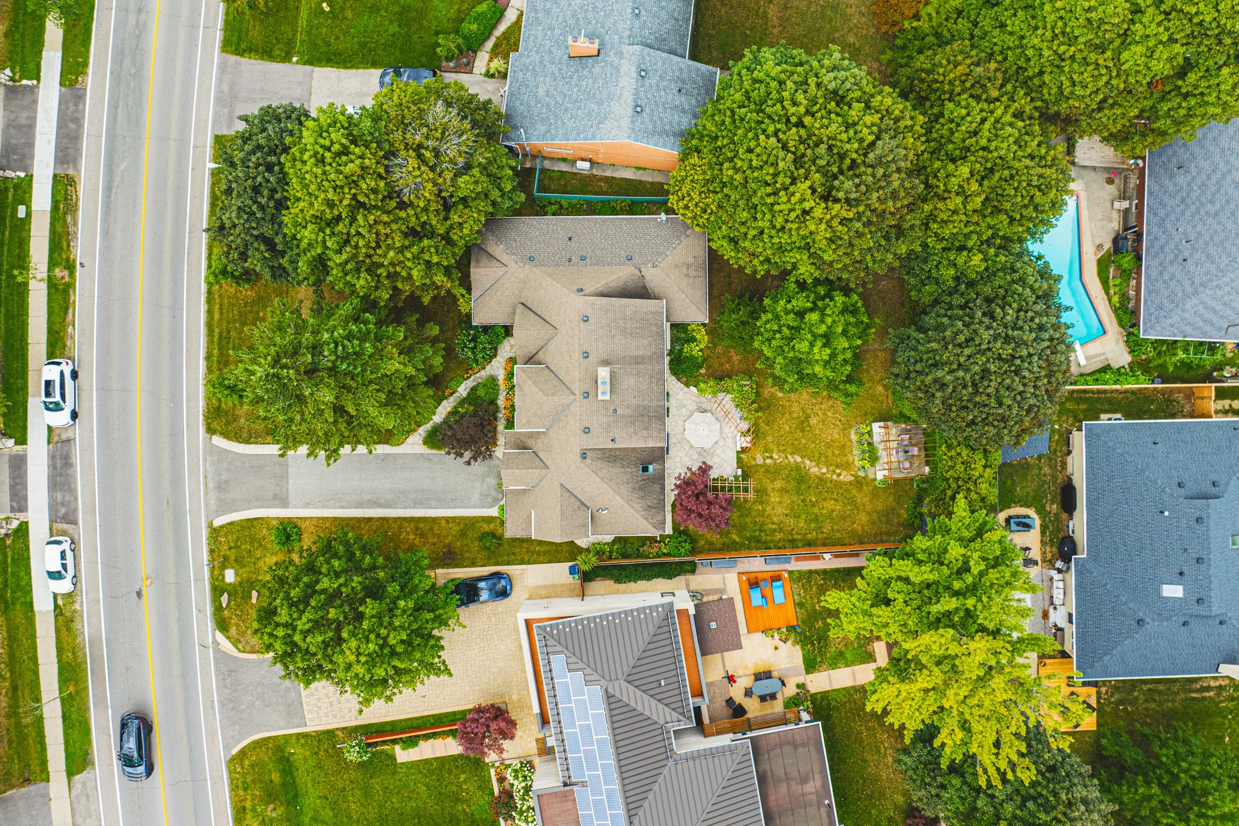 49 - 471 The Kingsway, Etobicoke.jpg