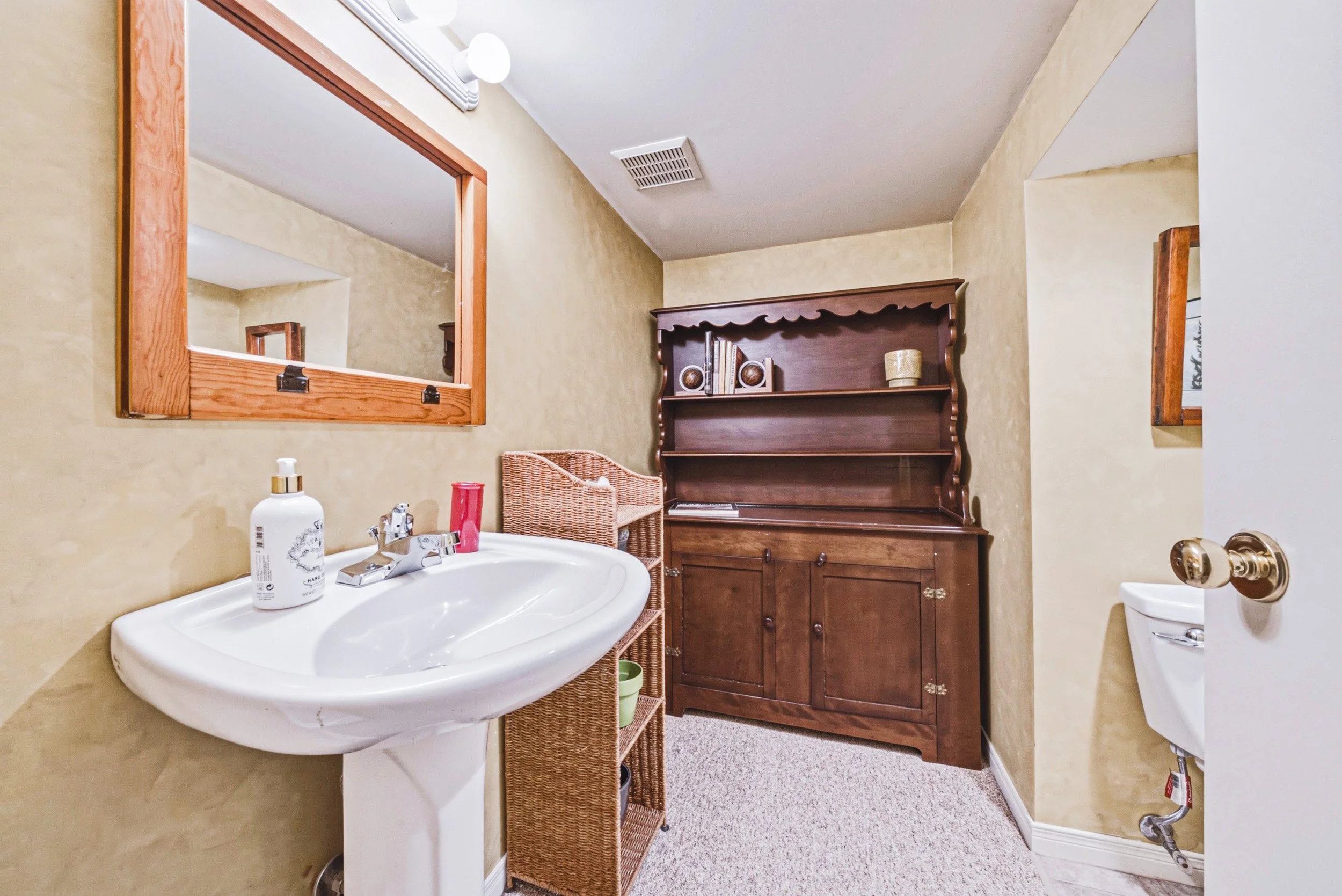 31 - 26 South Dr, St. Catharines.jpg