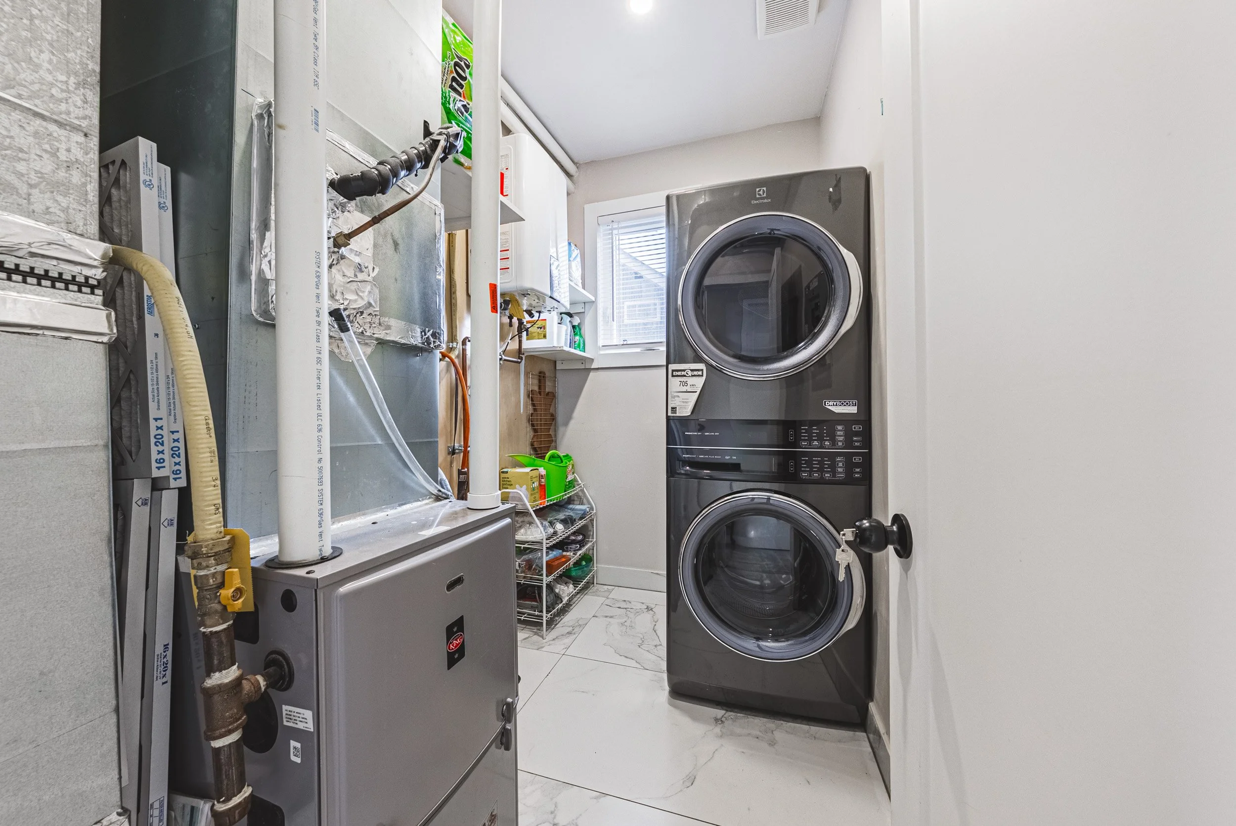 22 - 68 Vansitmart Ave, Hamilton.jpg