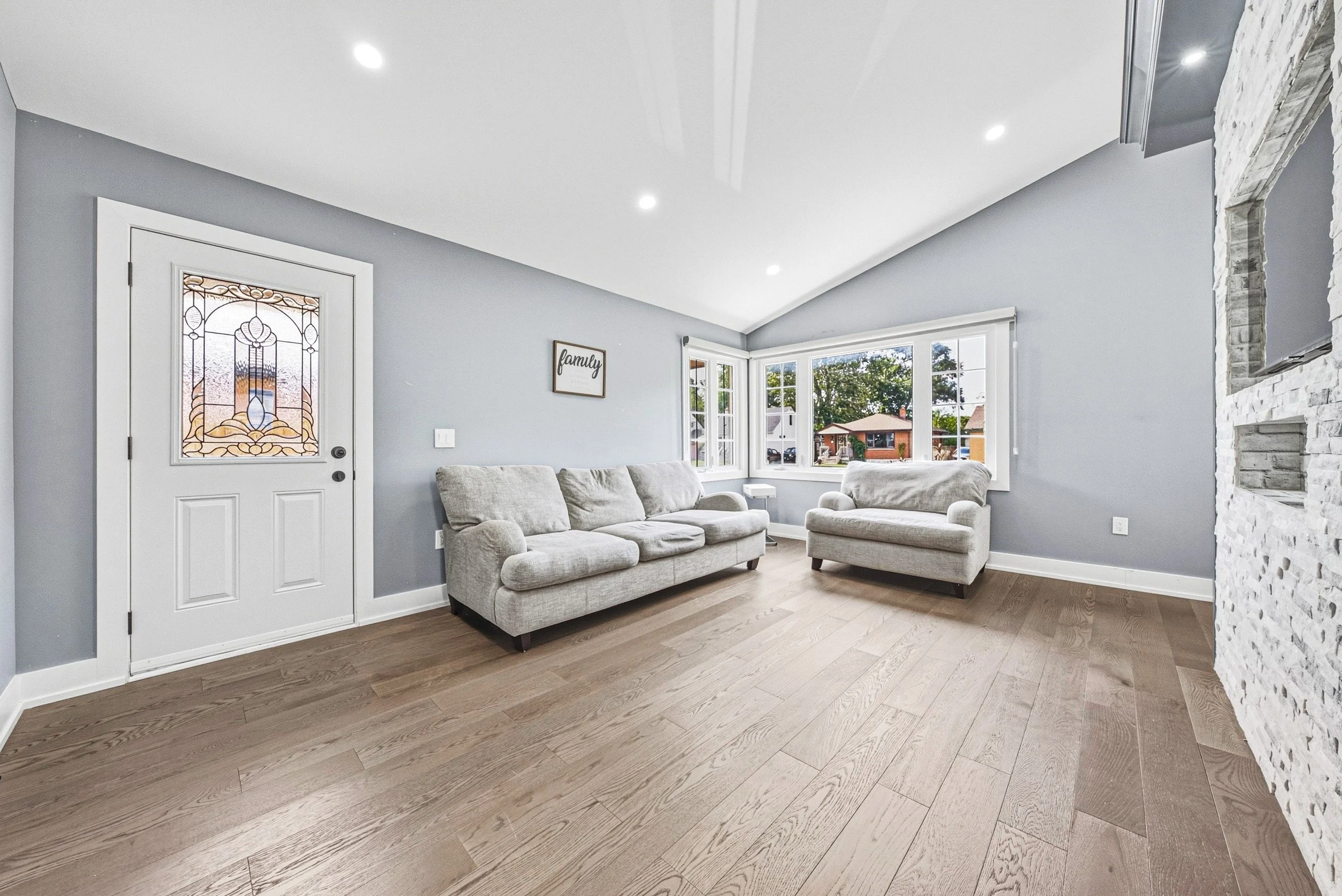 7 - 12 Stevenson Ave, London.jpg