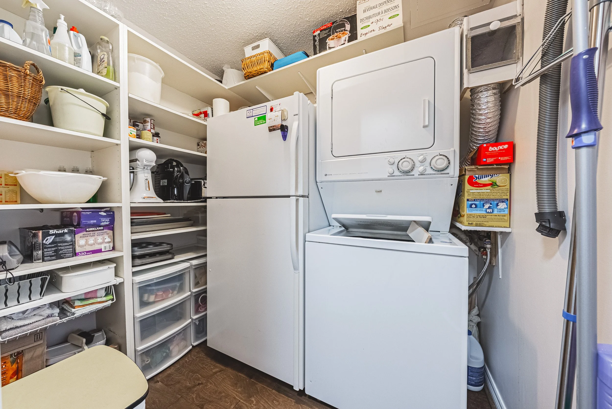 23 - 2055 Upper Middle Rd #901, Burlington.jpg