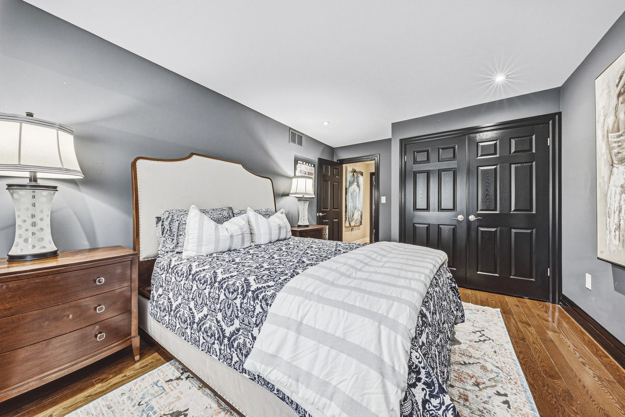 27 - 581 Holly Hill Cres, Burlington.jpg