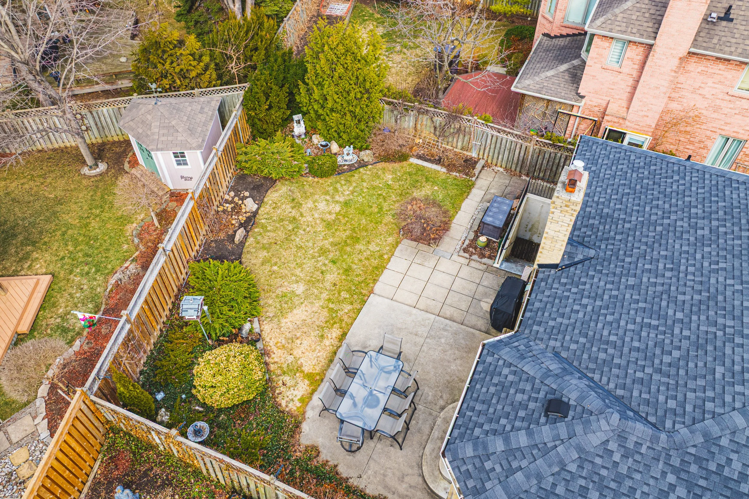 7 - 1595 Flamborough Cr EXT.jpg