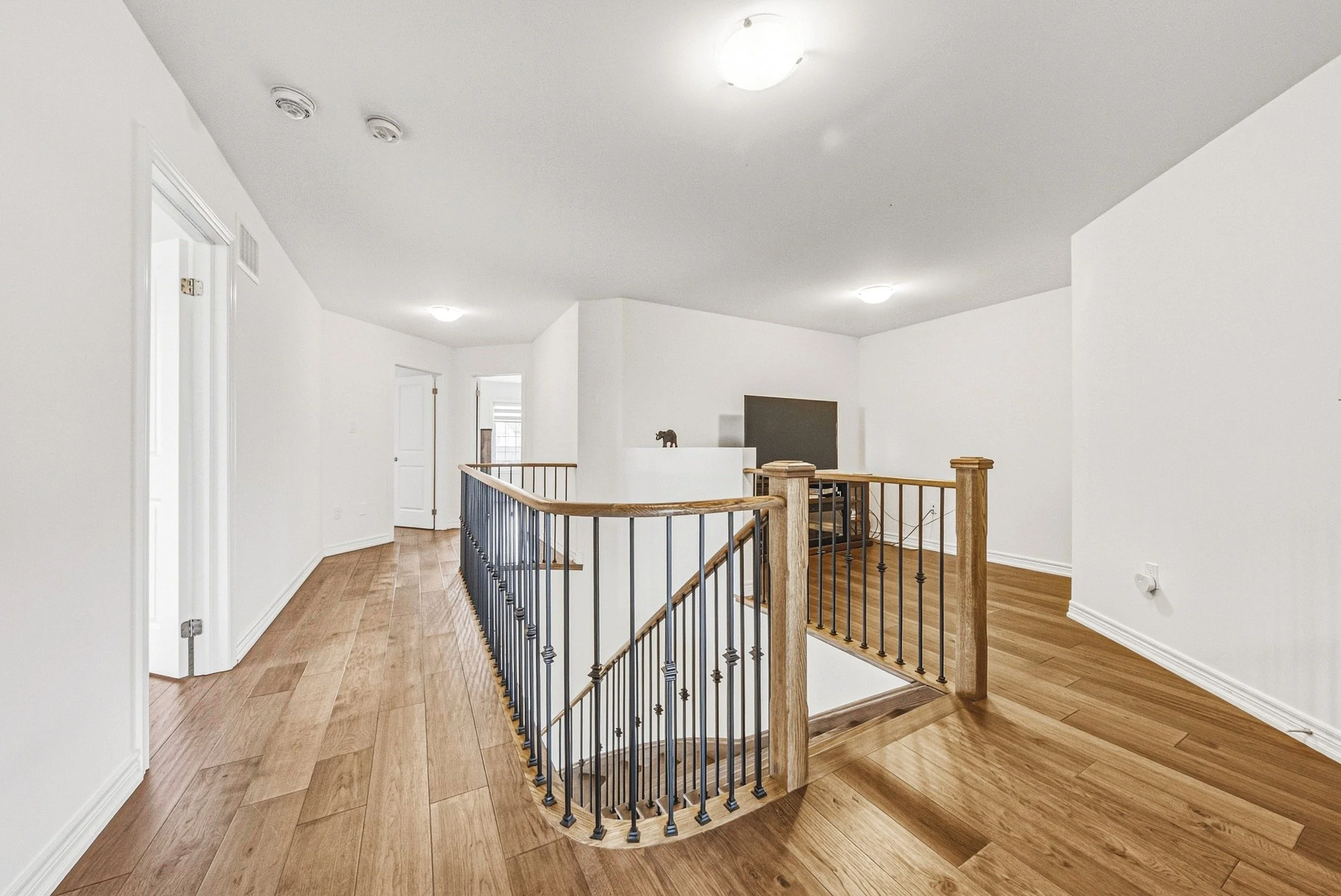 23 - 733 Gilmour Cres, Shelburne.jpg