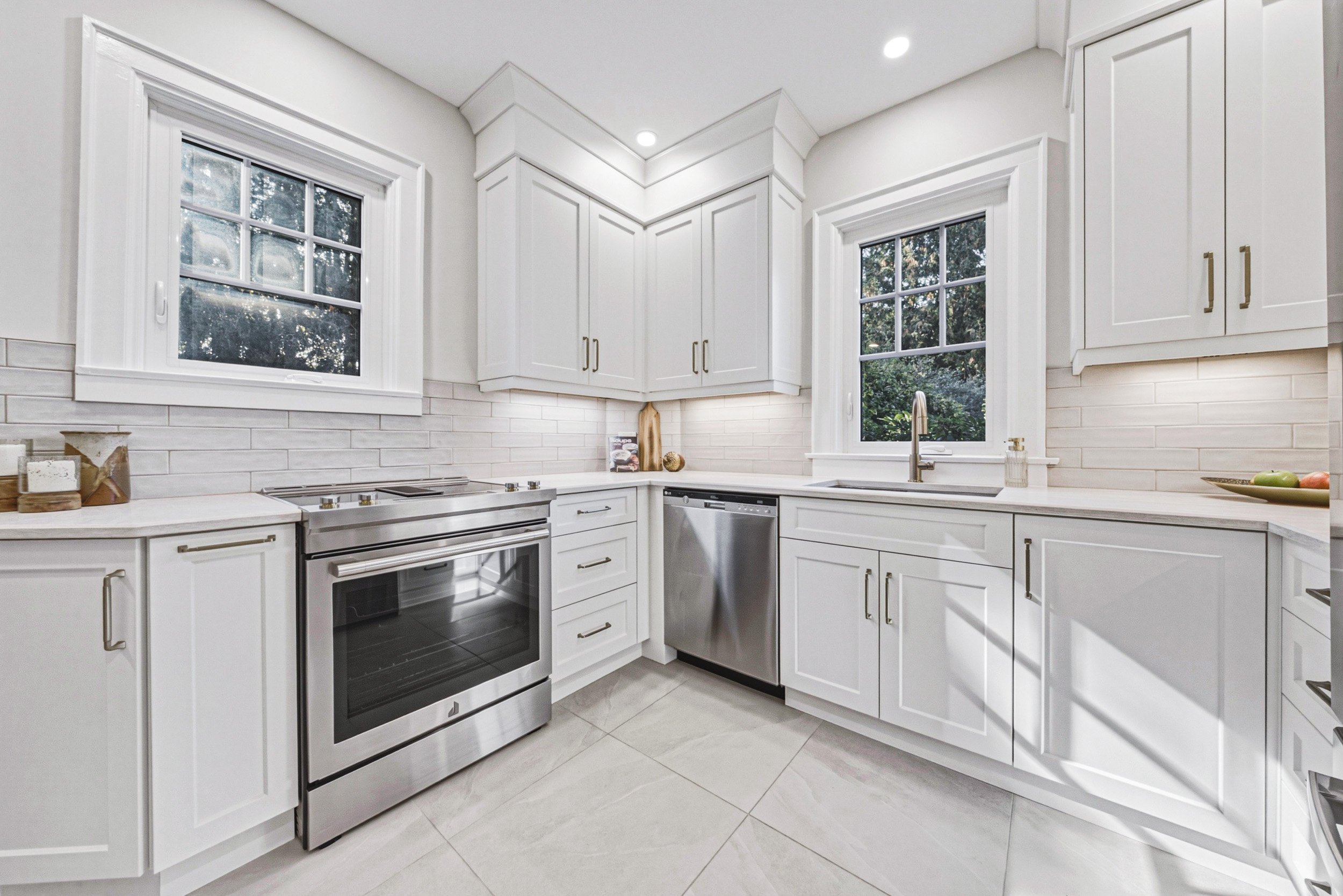 11 - 26 South Dr, St. Catharines.jpg