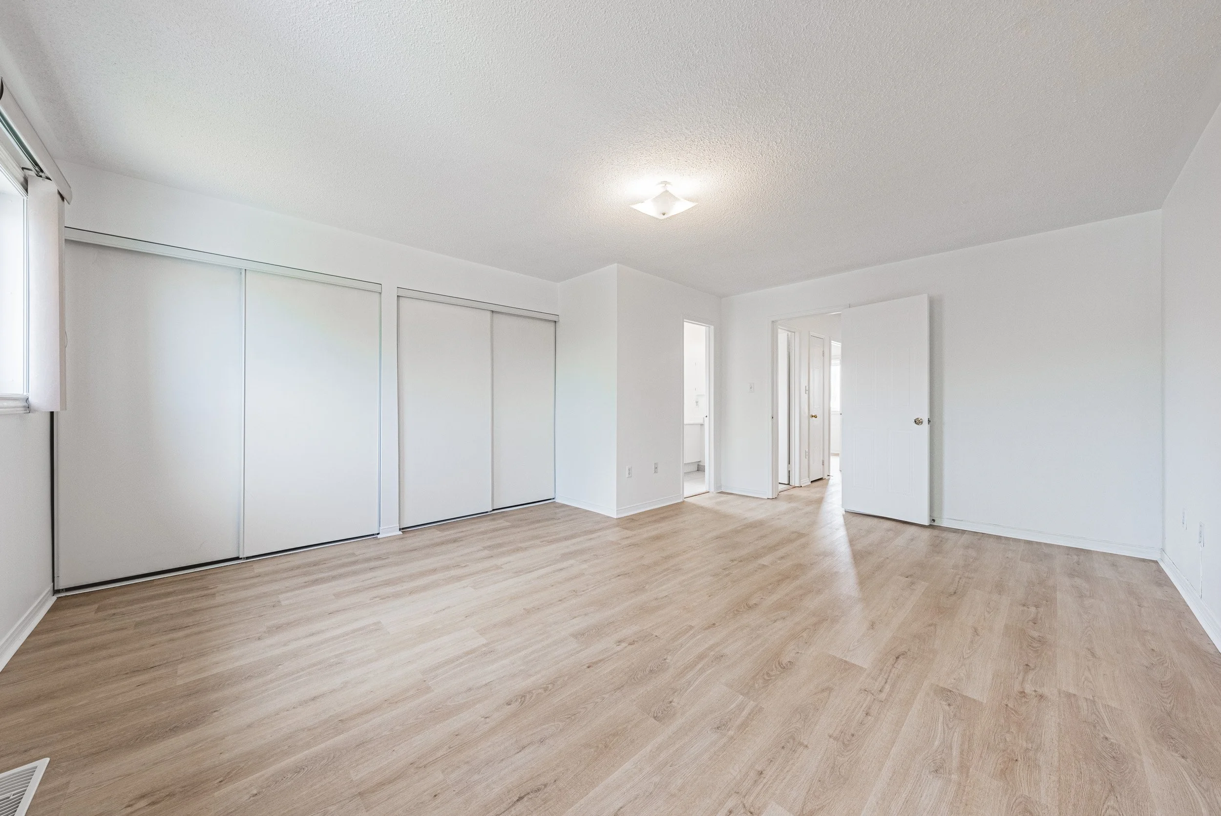 20 - 155 Saddletree Trail, Brampton.jpg