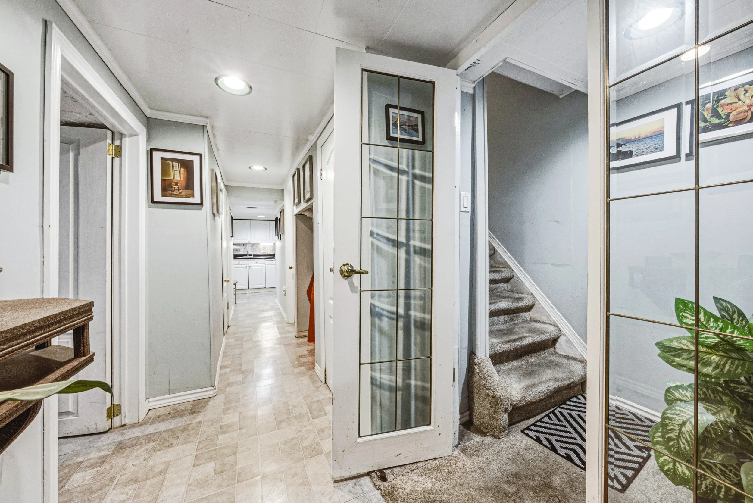 24 - 2345 Gibbon St, Burlington.jpg