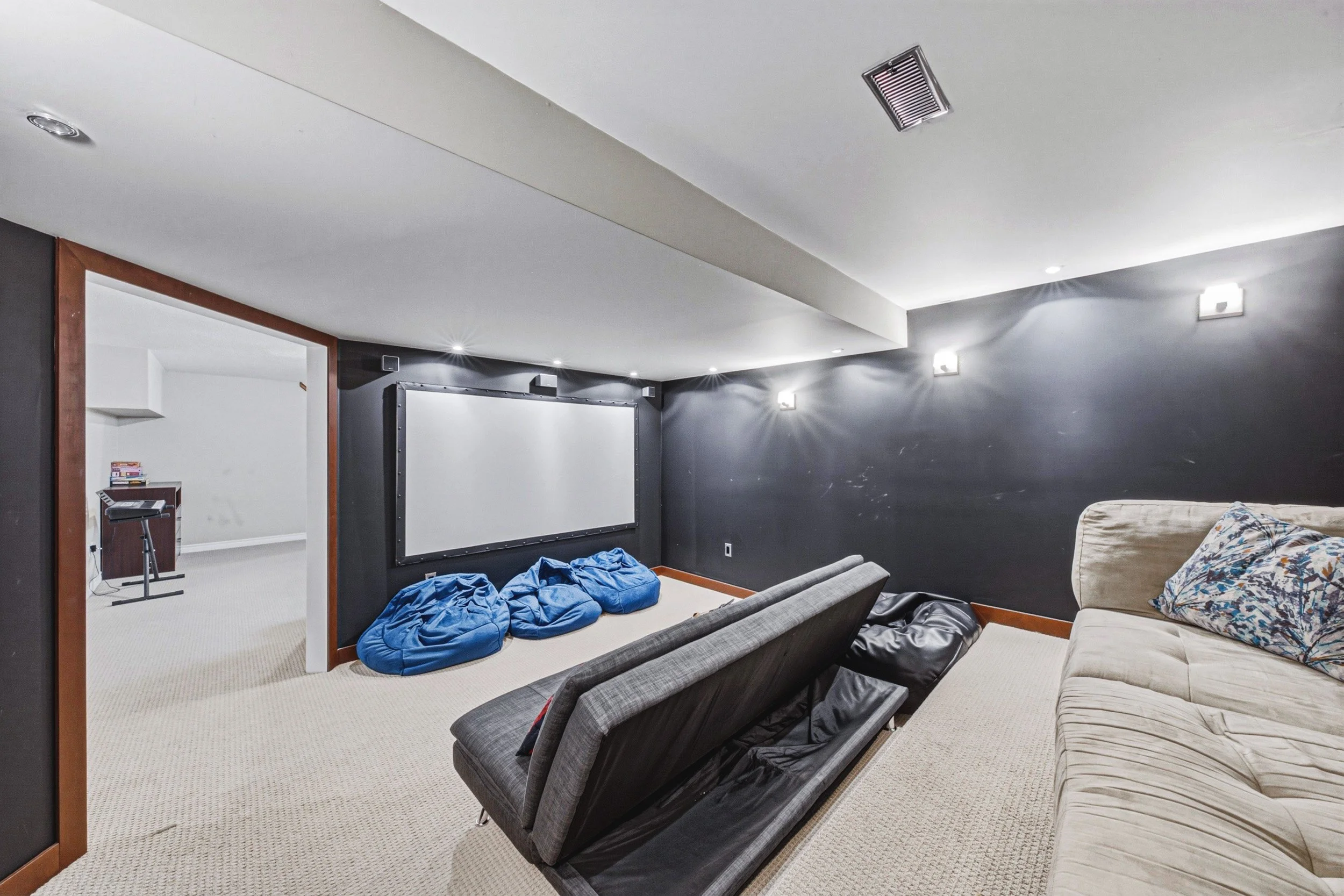 41 - 140 Country Club Dr, Cambridge.jpg