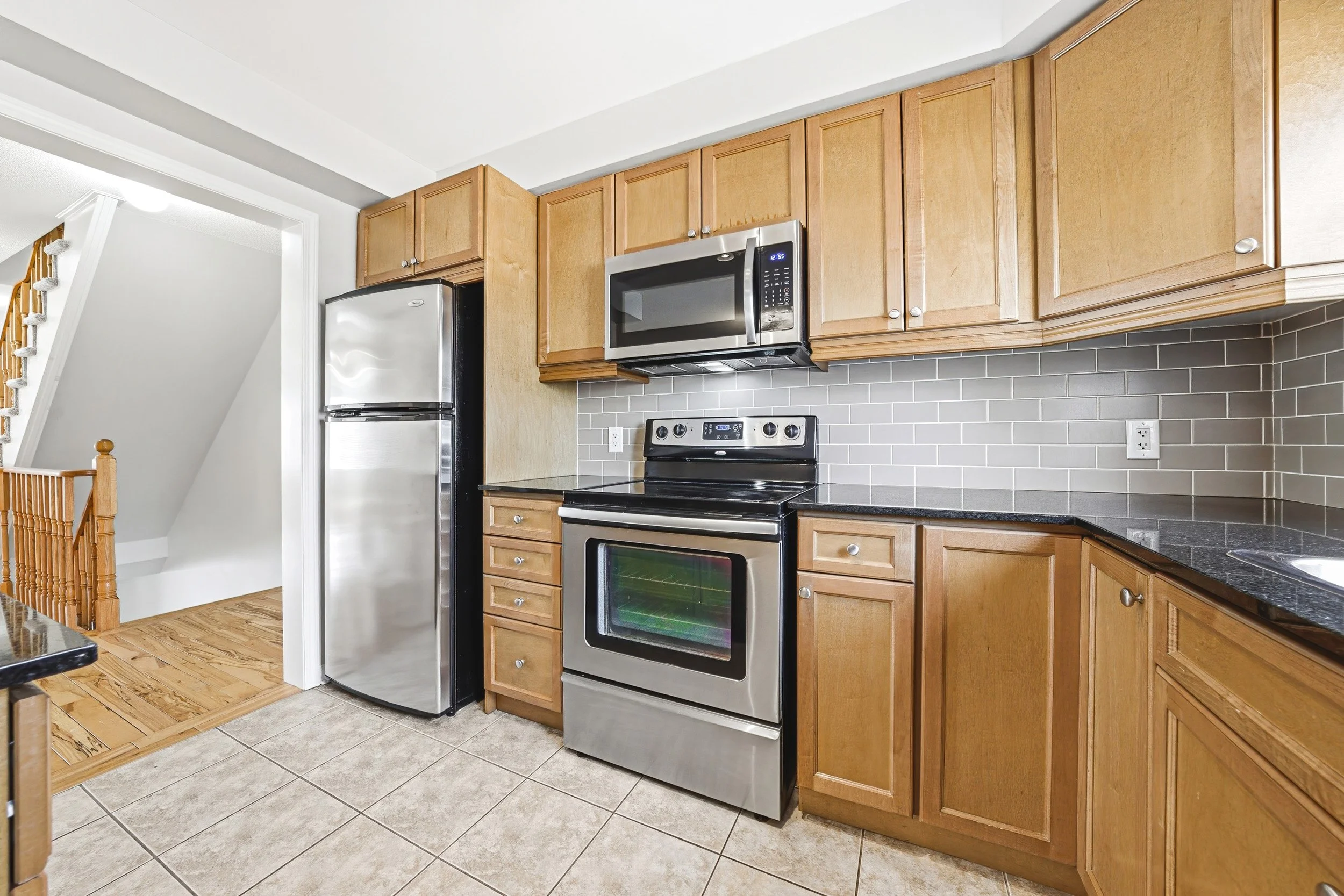 19 - 470 Beach Blvd #8, Hamilton.jpg