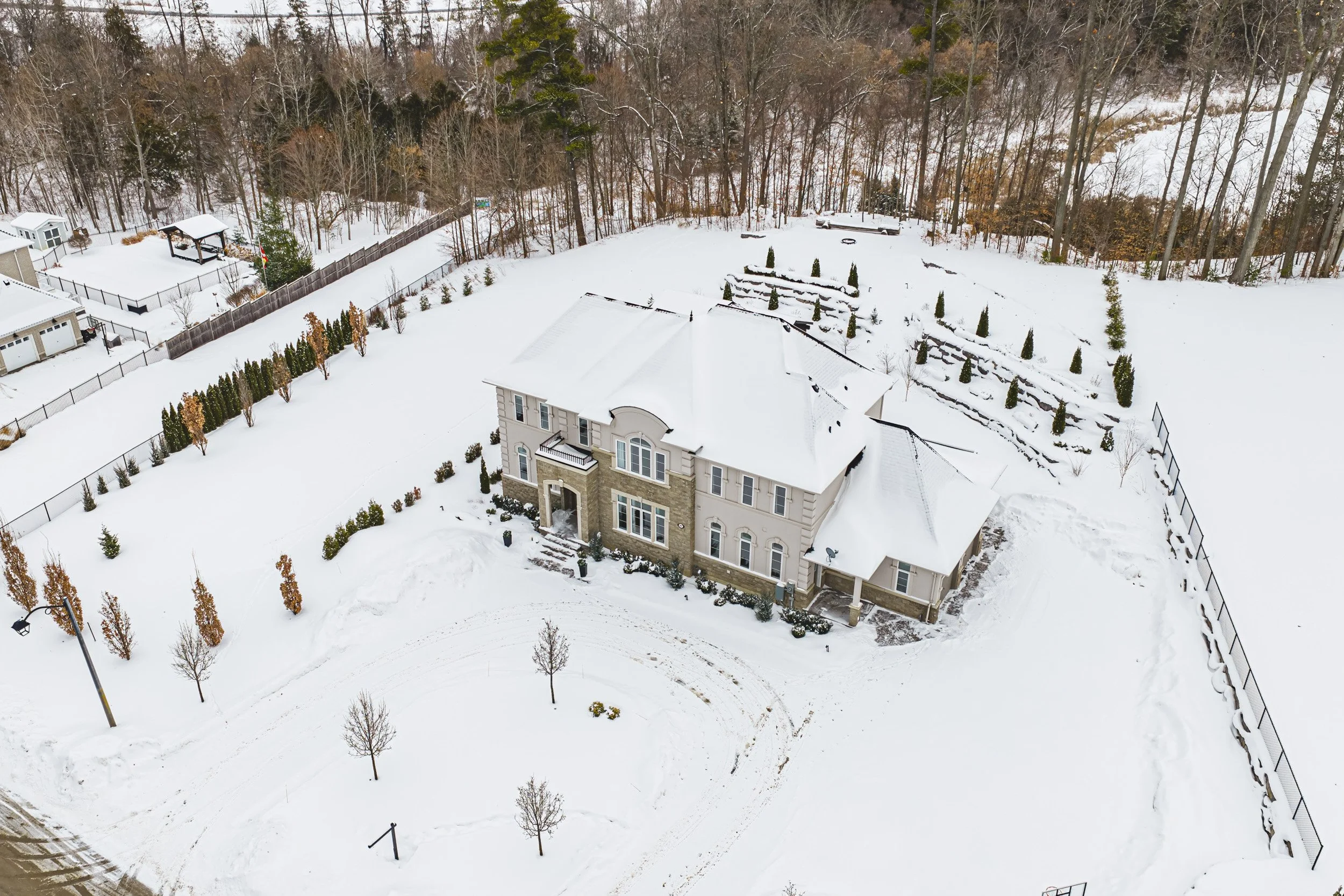 73 - 197 Nottingham Forest Rd, Bradford.jpg