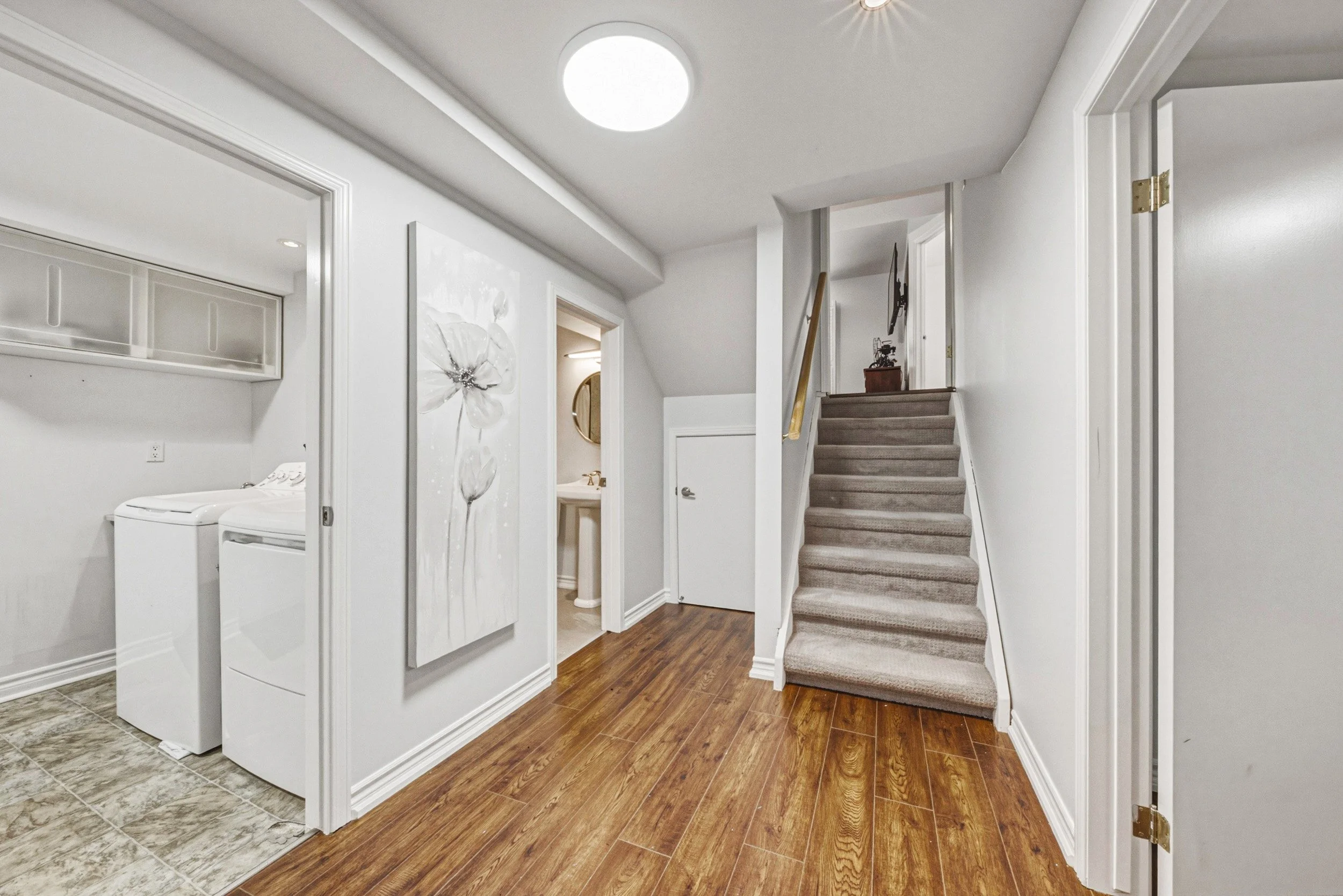 24 - 2206 Donald Rd, Burlington.jpg