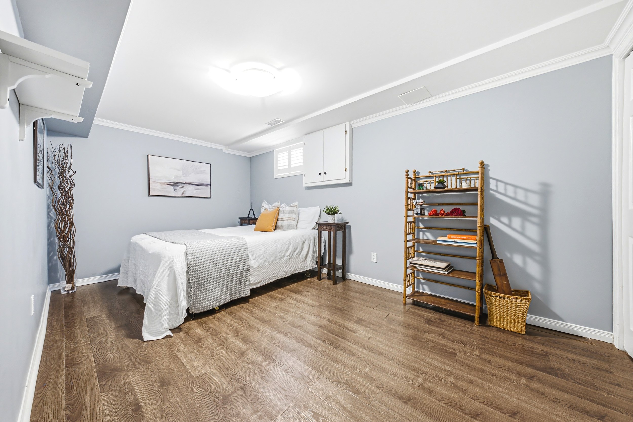 35 - 3384 Manfred Dr, Burlington.jpg