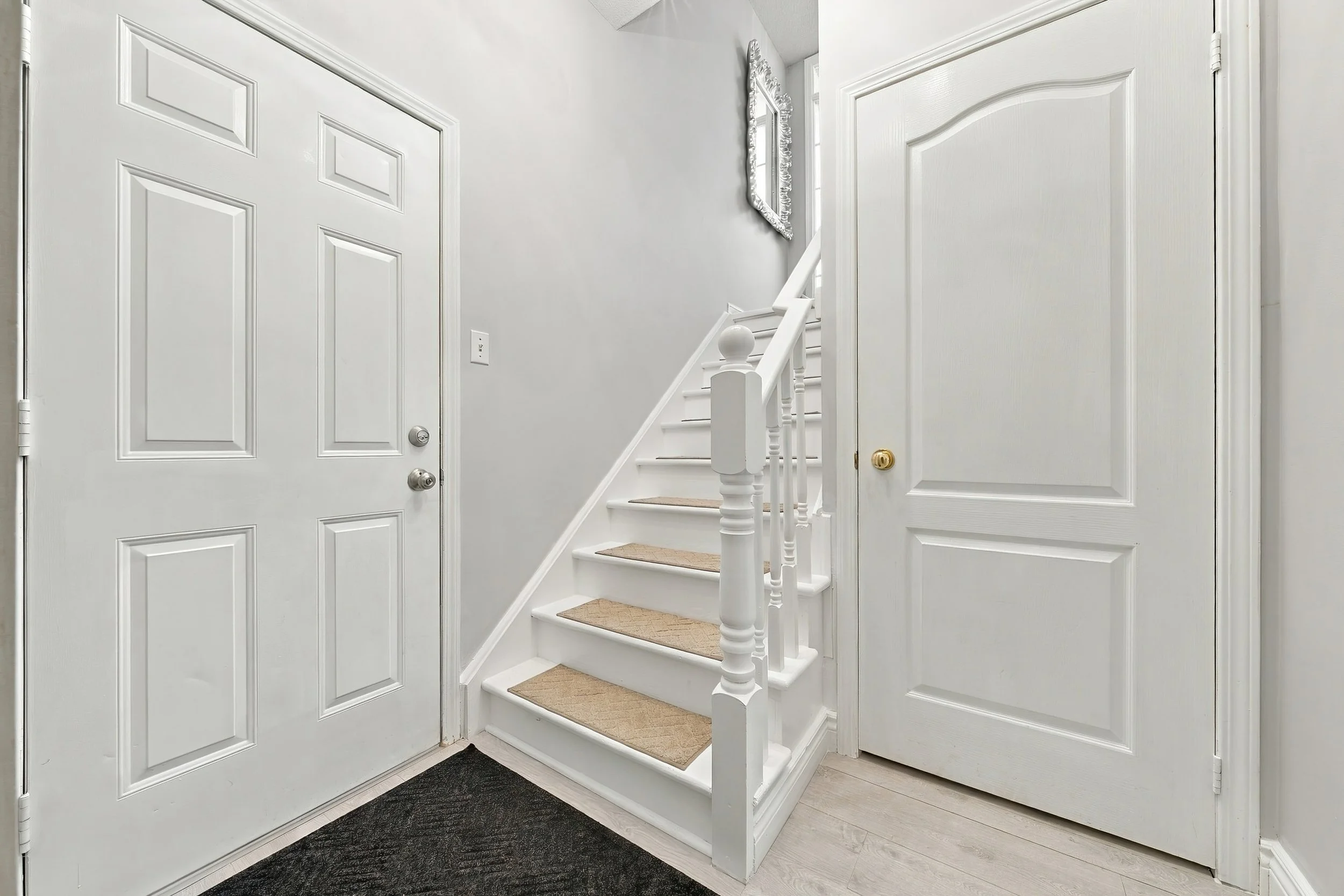 33 - 2239 Prescott Pl, Burlington.jpg