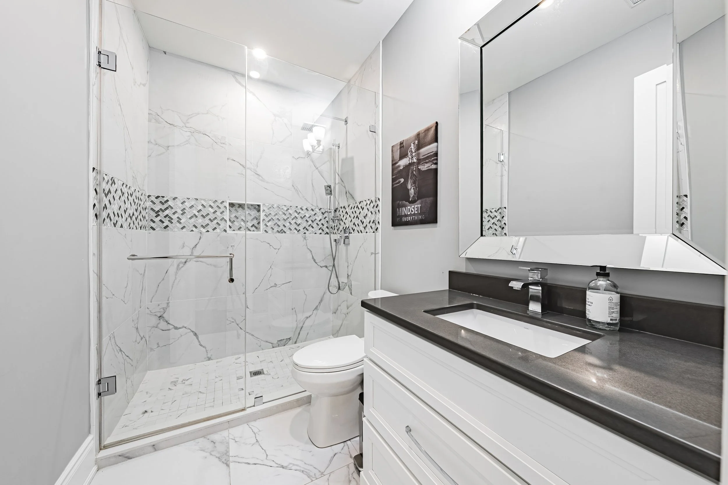 46 - 4369 Lakeshore Rd, Burlington.jpg