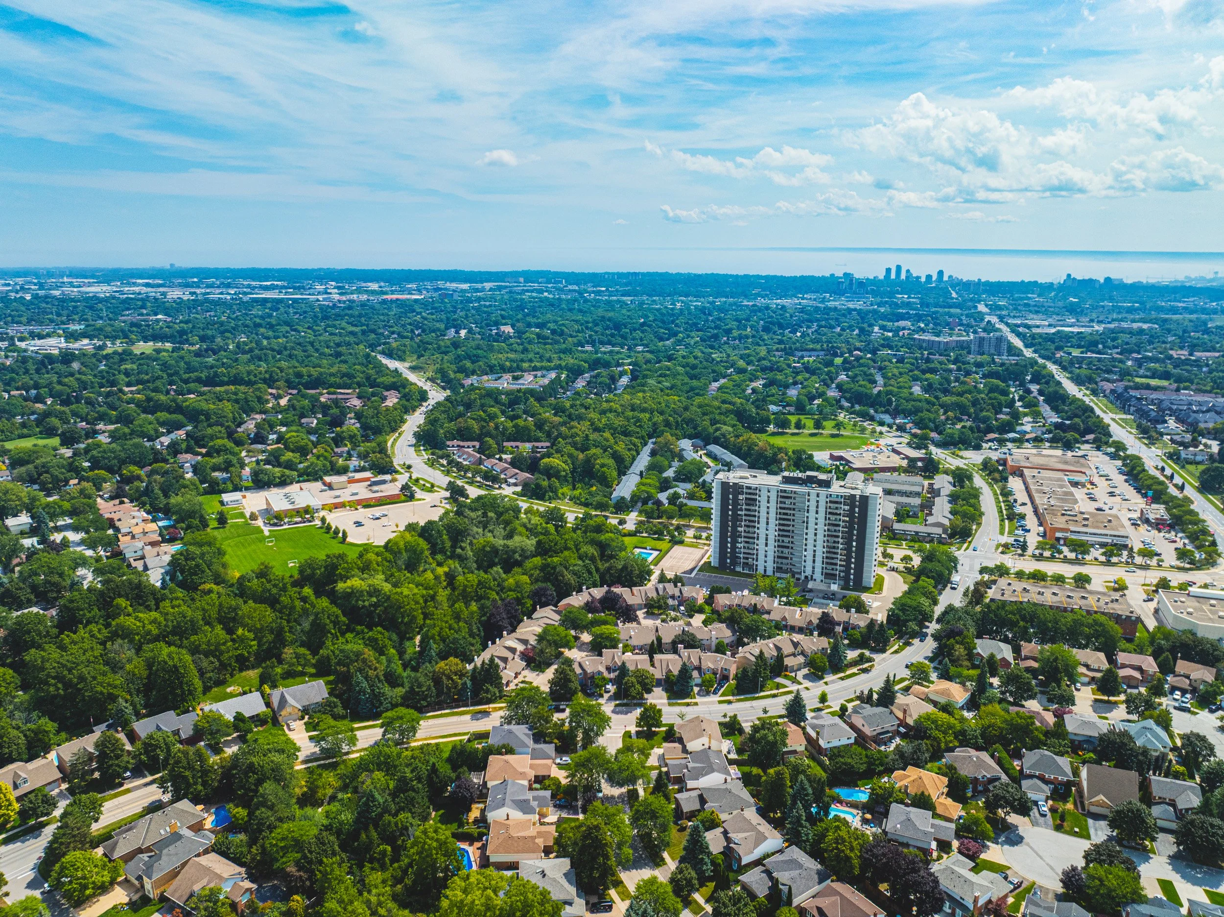5 - 2055 Upper Middle Rd #1507, Burlington.jpg