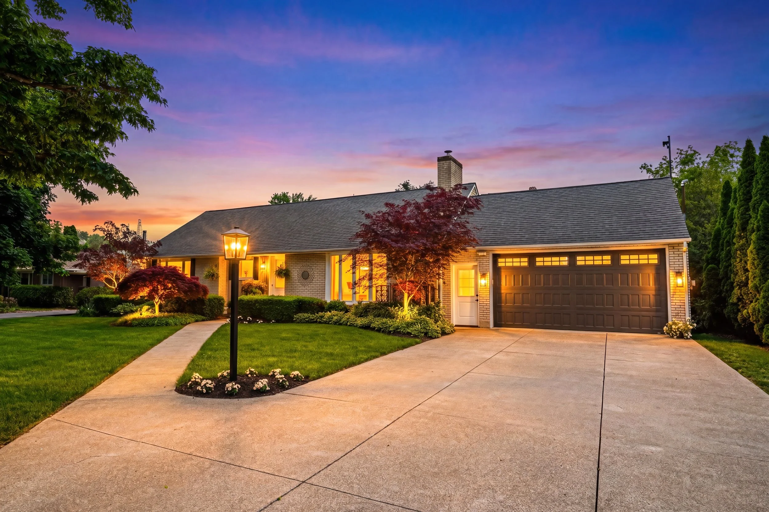2 - 4897 Victoria Ave N, Vineland Station.jpg