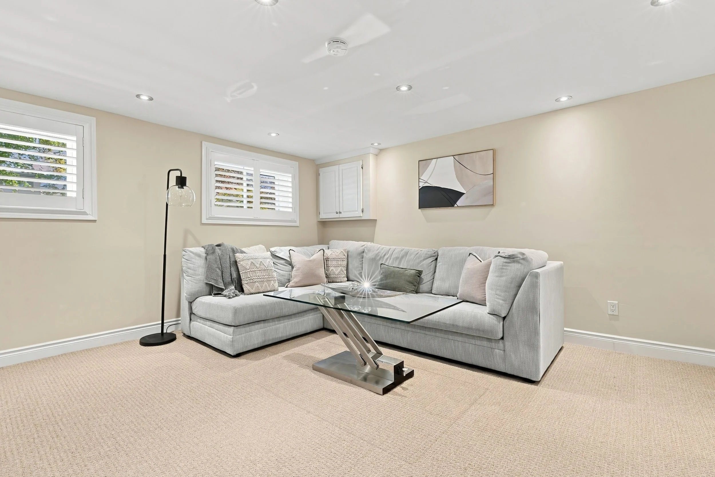 23 - 2231 Urwin Cres, Oakville.jpg