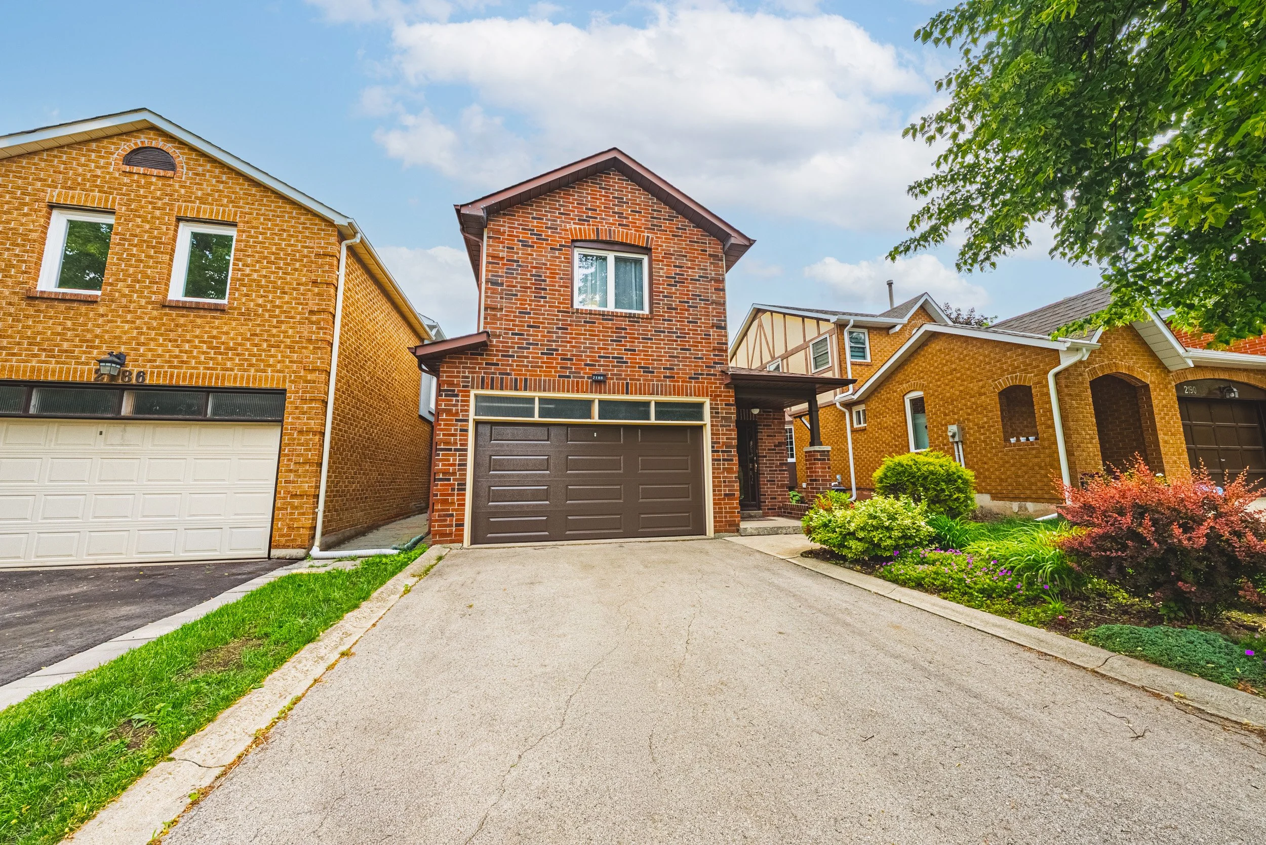 1 - 2188 Margot St, Oakville.jpg