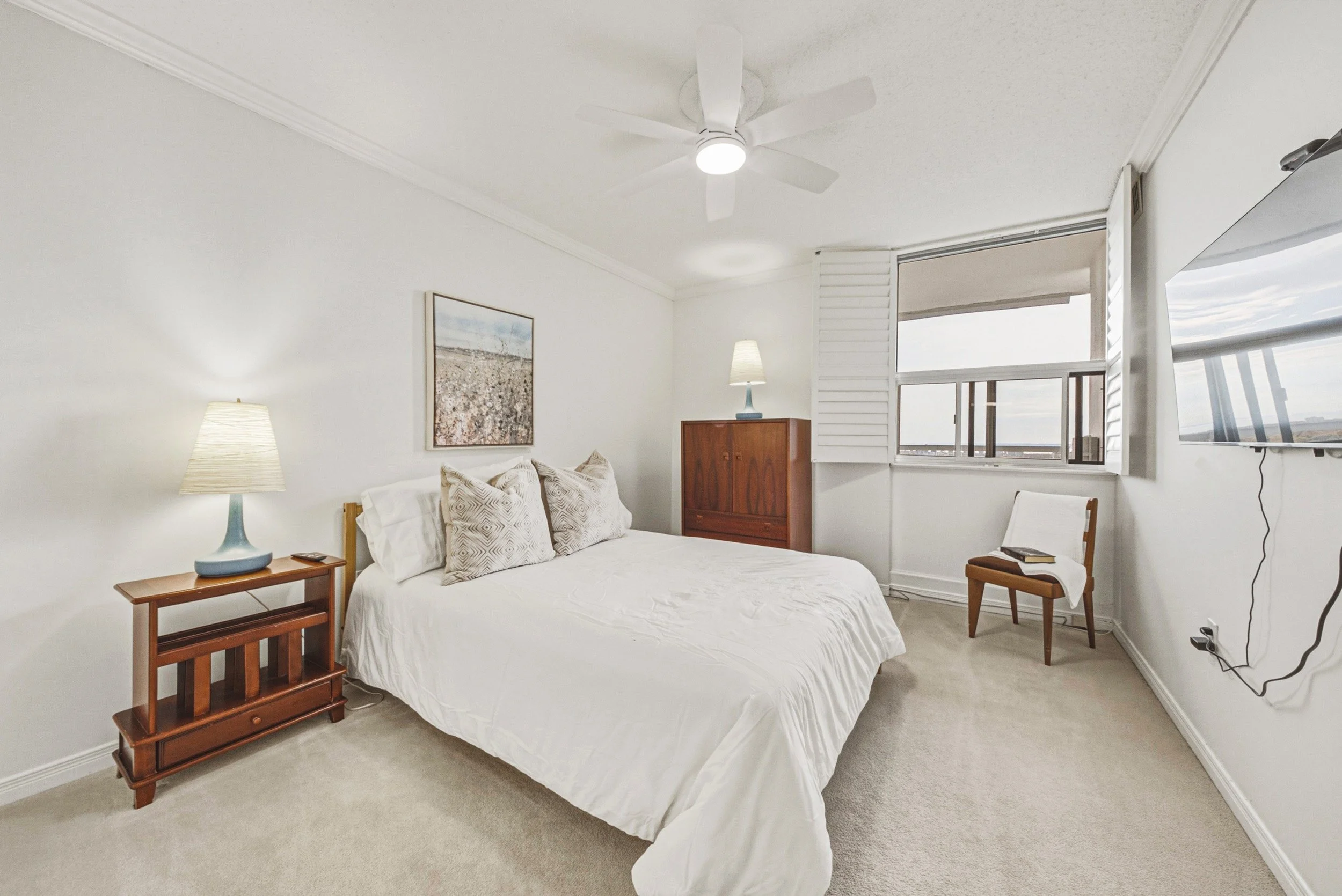 17 - 2055 Upper Middle Rd #1005, Burlington.jpg