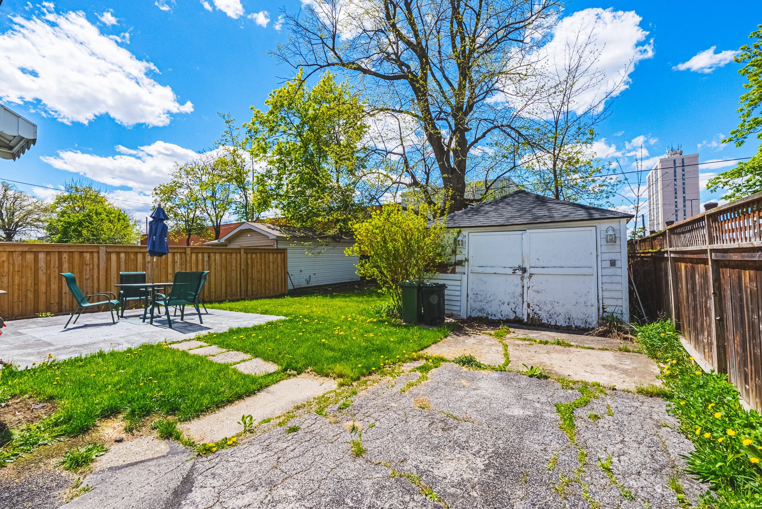 33 - 242 East 43rd St, Hamilton.jpg