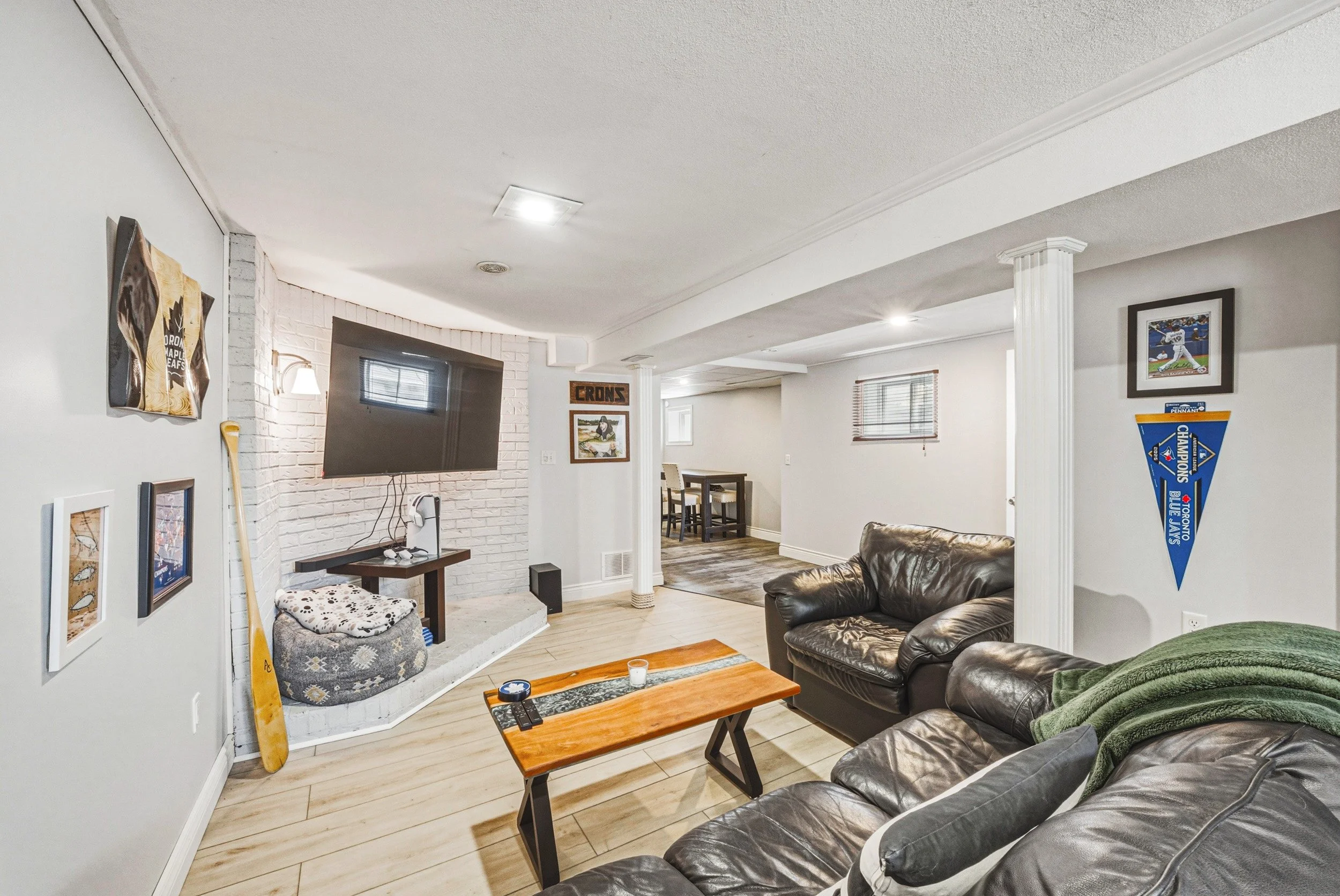 23 - 161 Ivon Ave, Hamilton.jpg