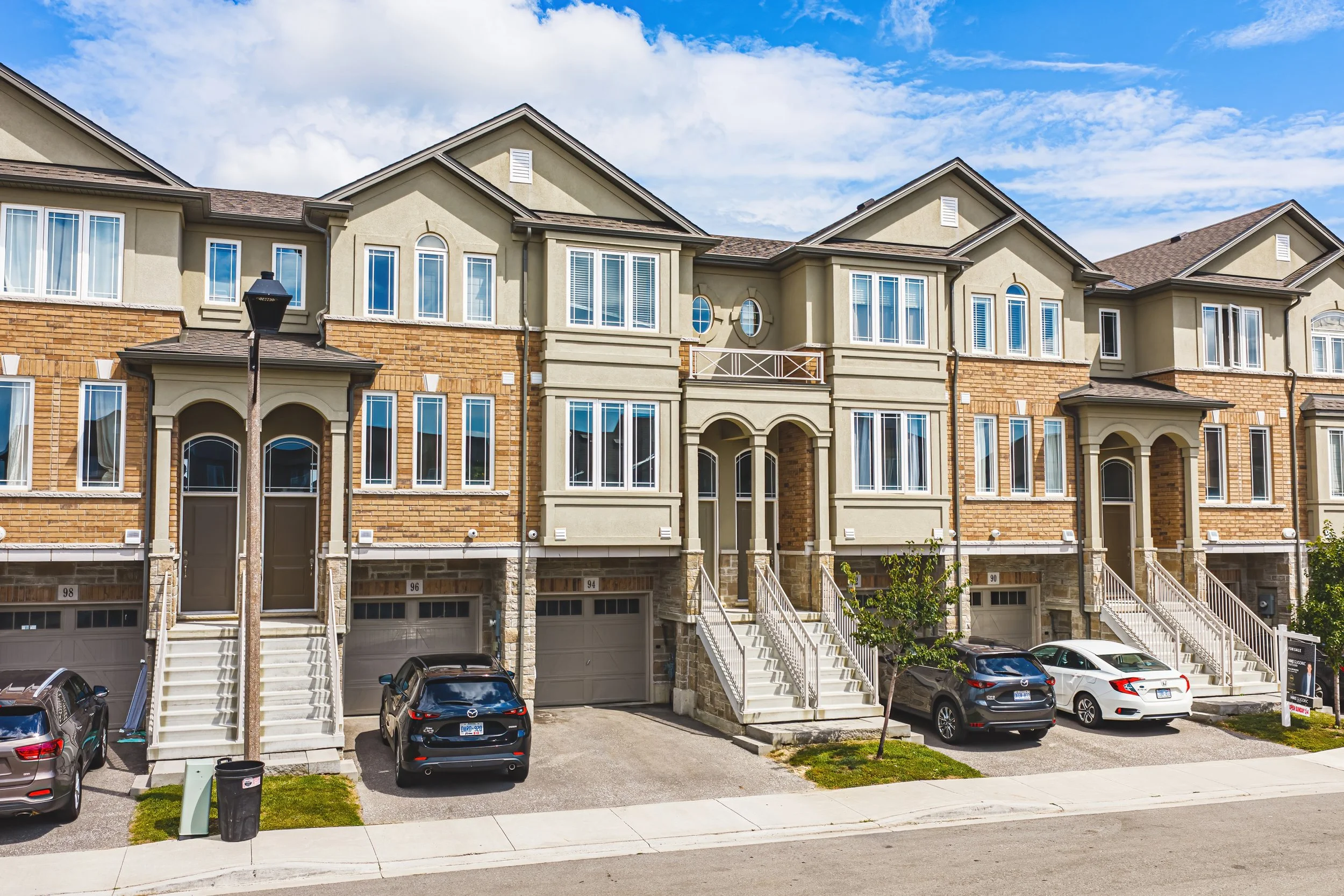 1 - 94 Laguna Village Cres, Hamilton.jpg