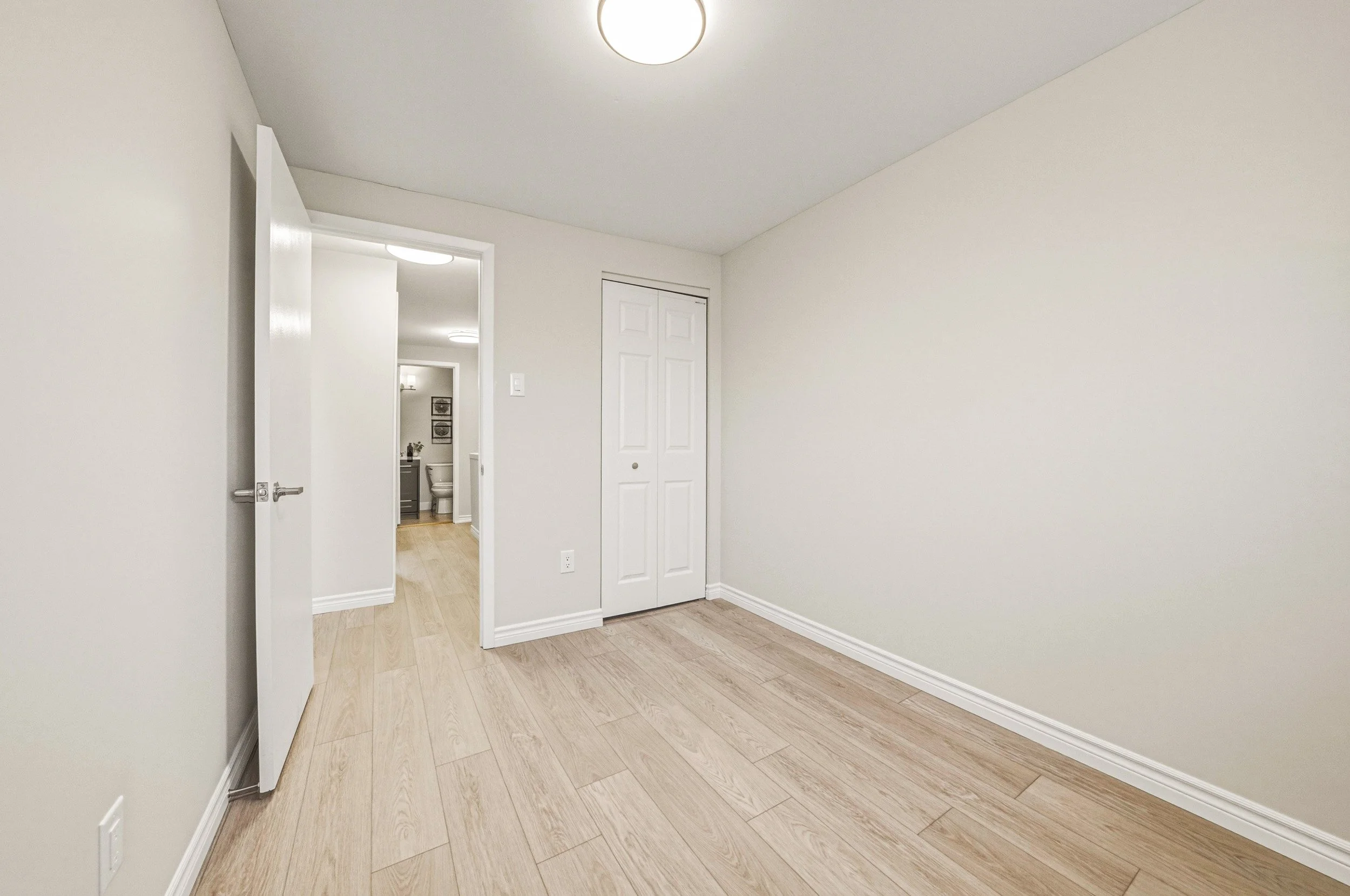 23 - 2-64 Bronte St, Milton.jpg