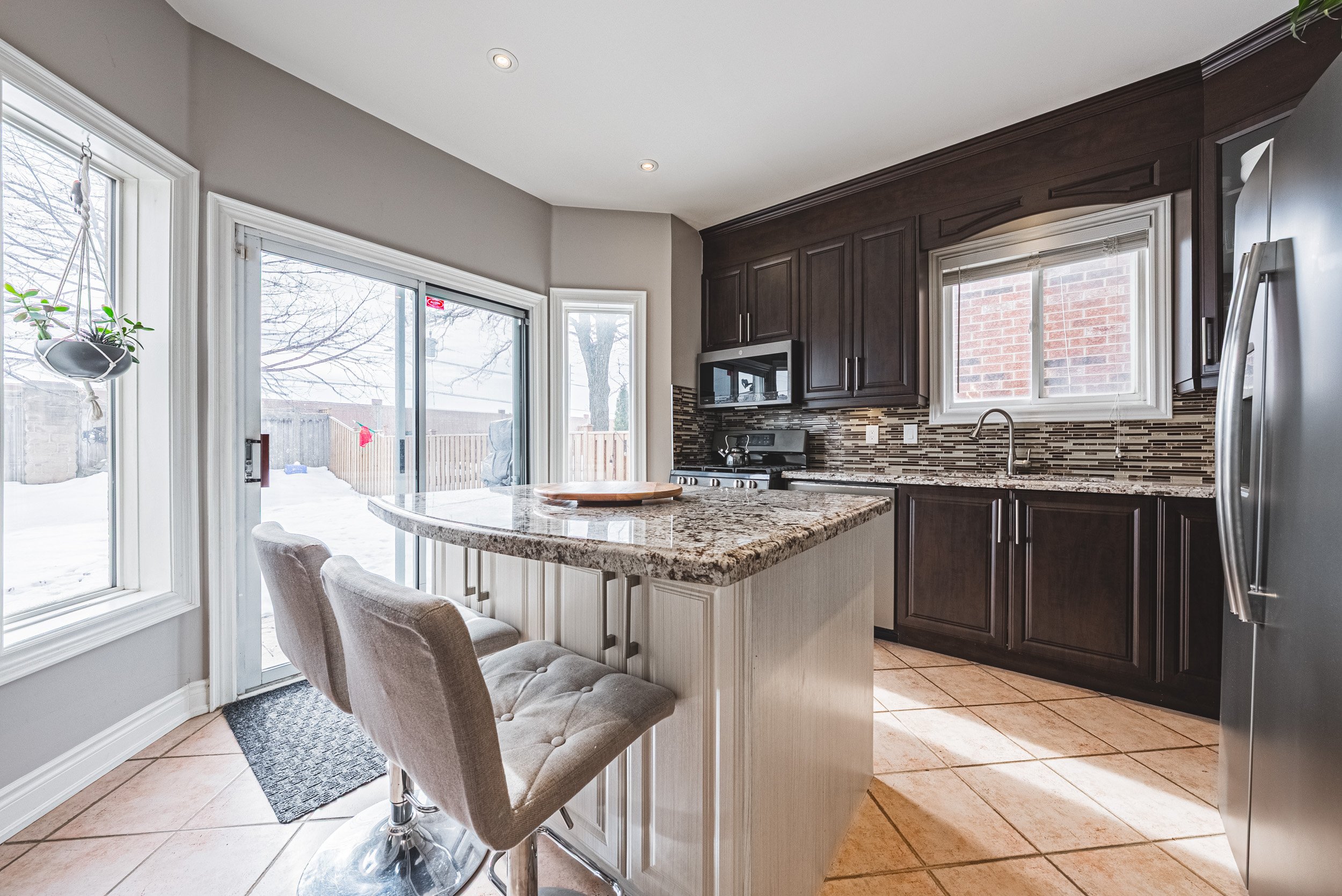 11 - 16 Twin Willow Cres, Brampton.jpg