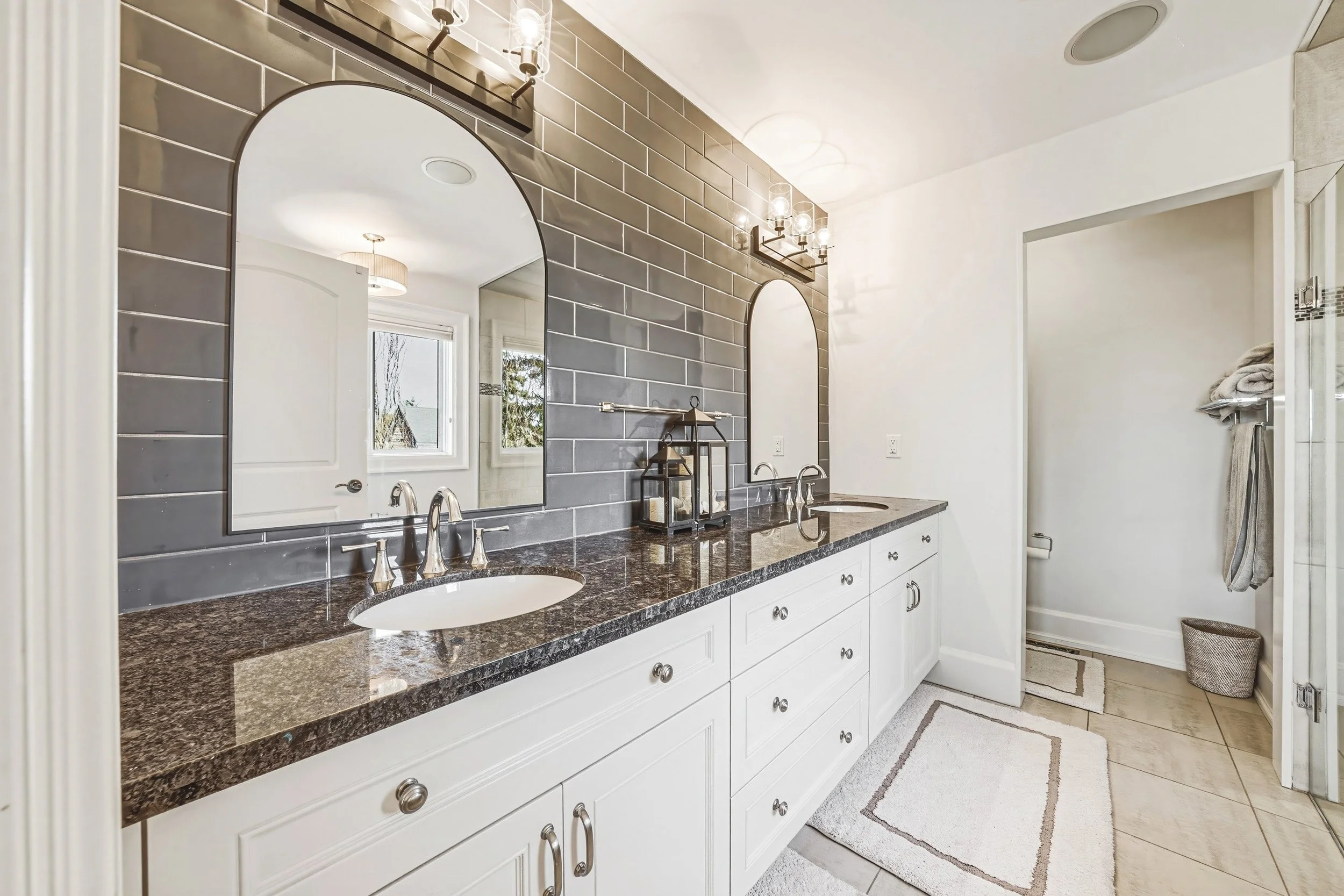 27 - 476 Patricia Dr, Burlington.jpg