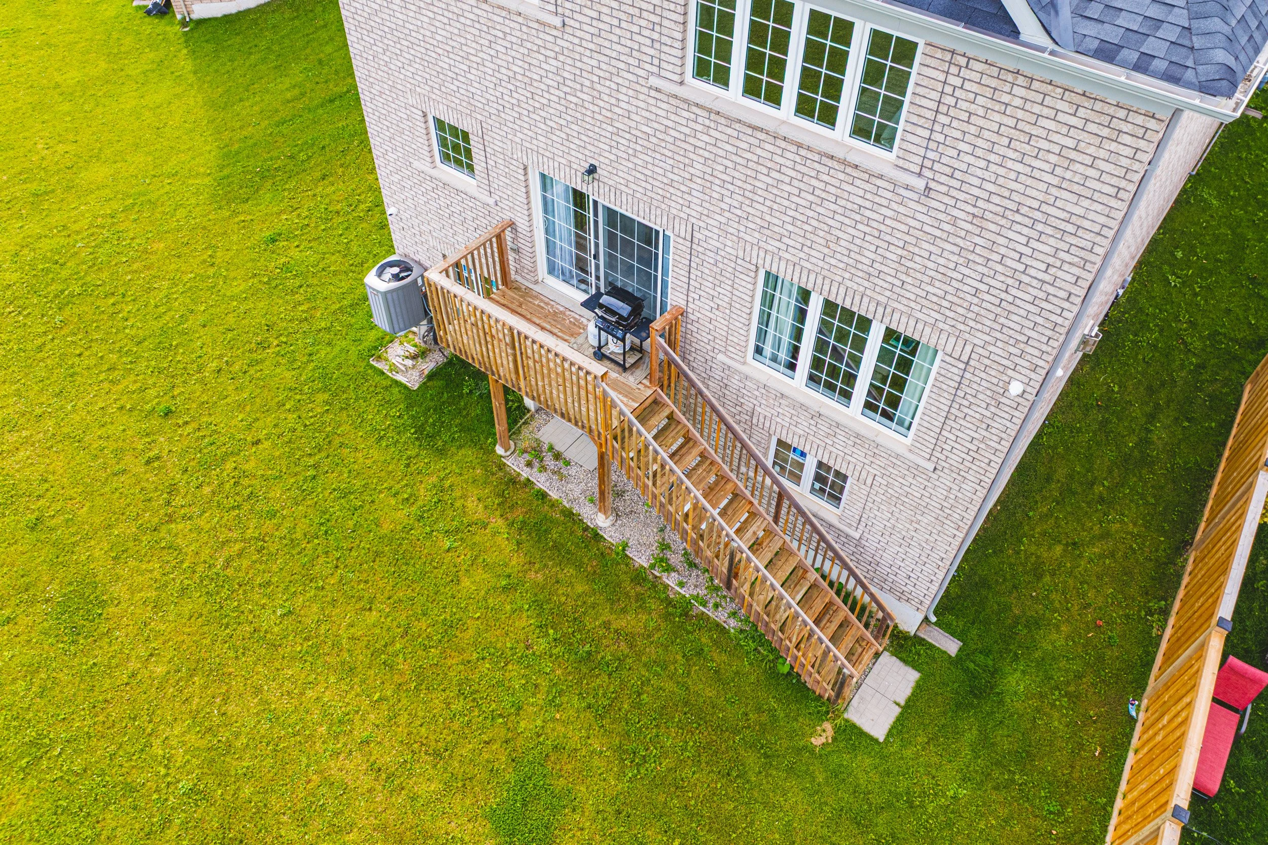 53 - 733 Gilmour Cres, Shelburne.jpg