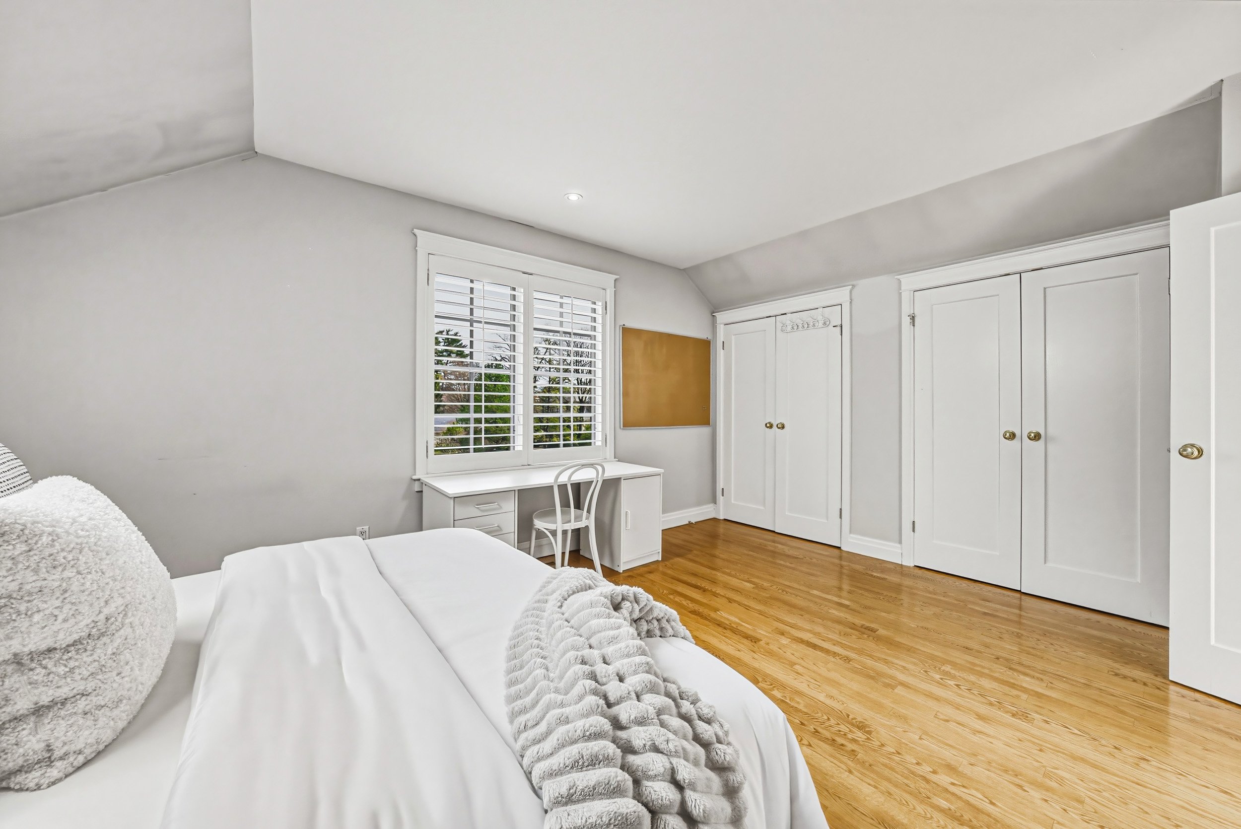 39 - 7 Colonial Cres, Oakville.jpg