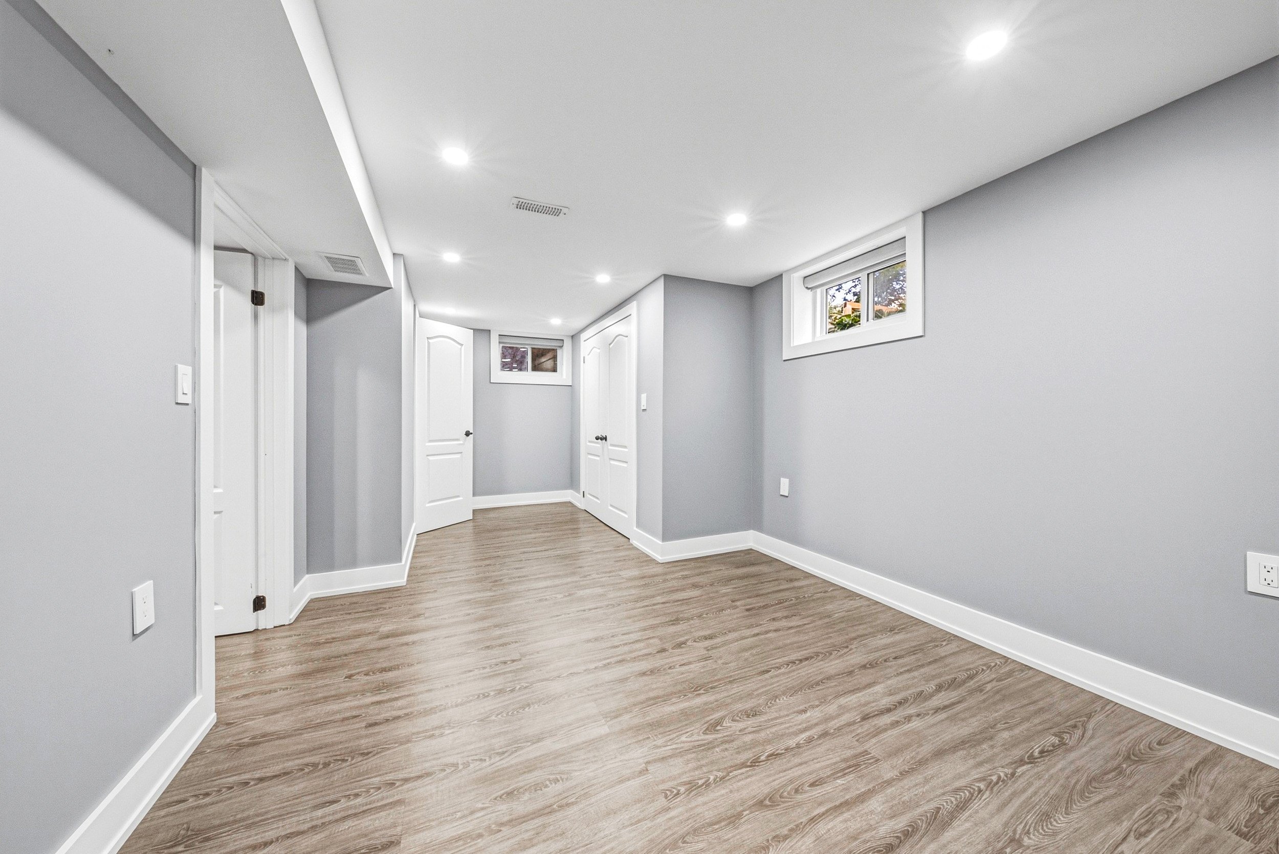 25 - 12 Stevenson Ave, London.jpg