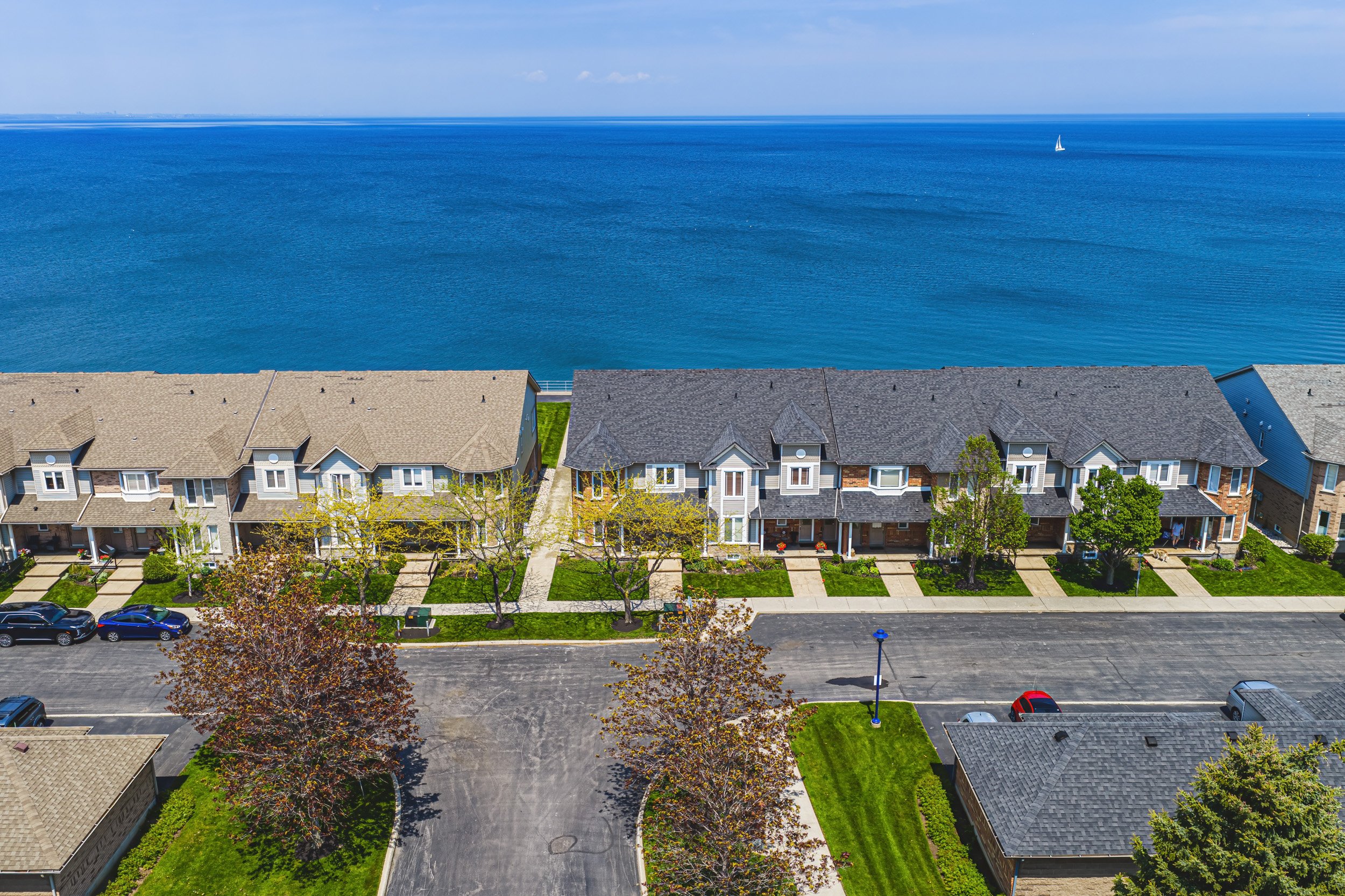 2 - 515 N Service Rd #22, Stoney Creek.jpg