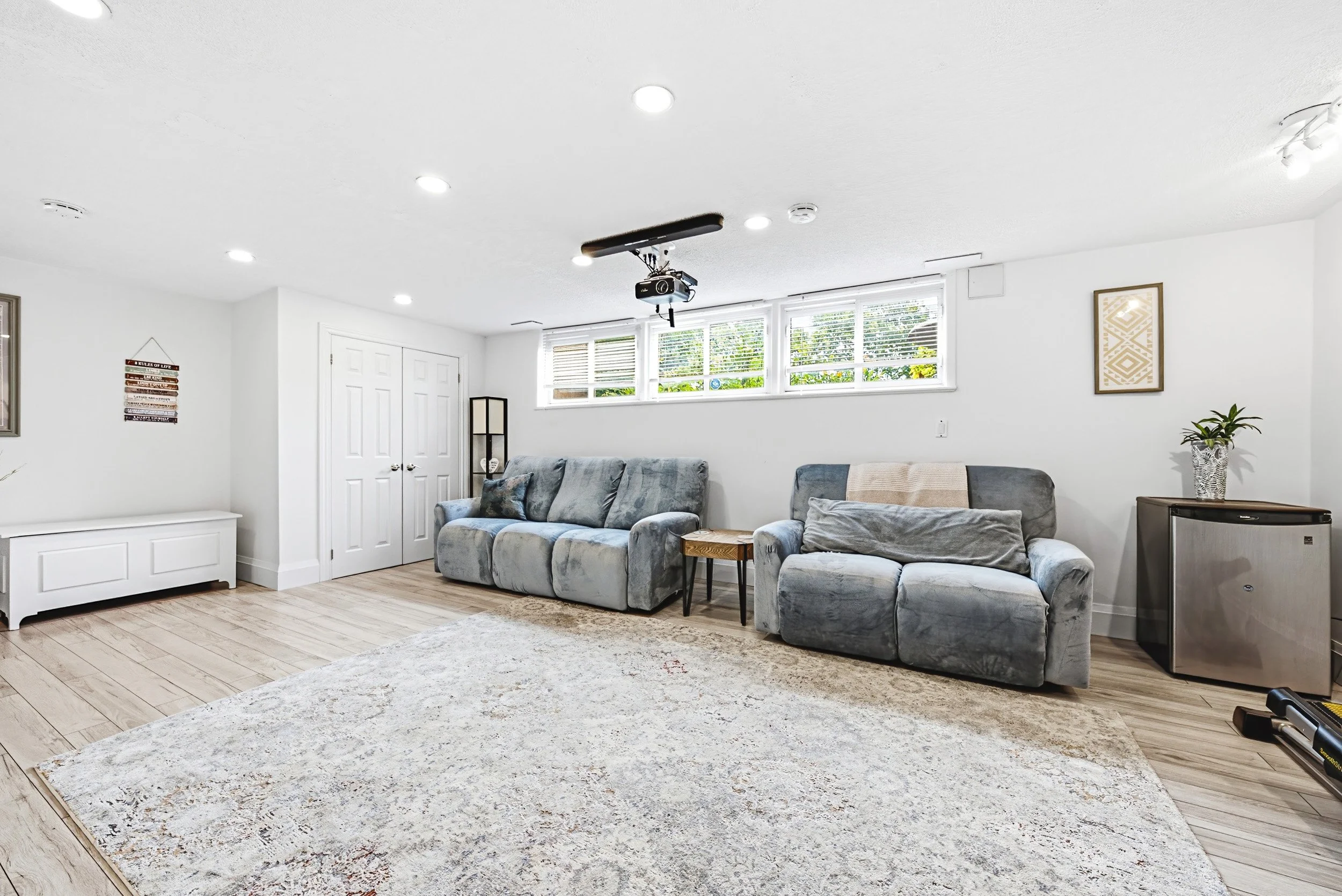 32 - 364 Fennell Ave W, Hamilton.jpg