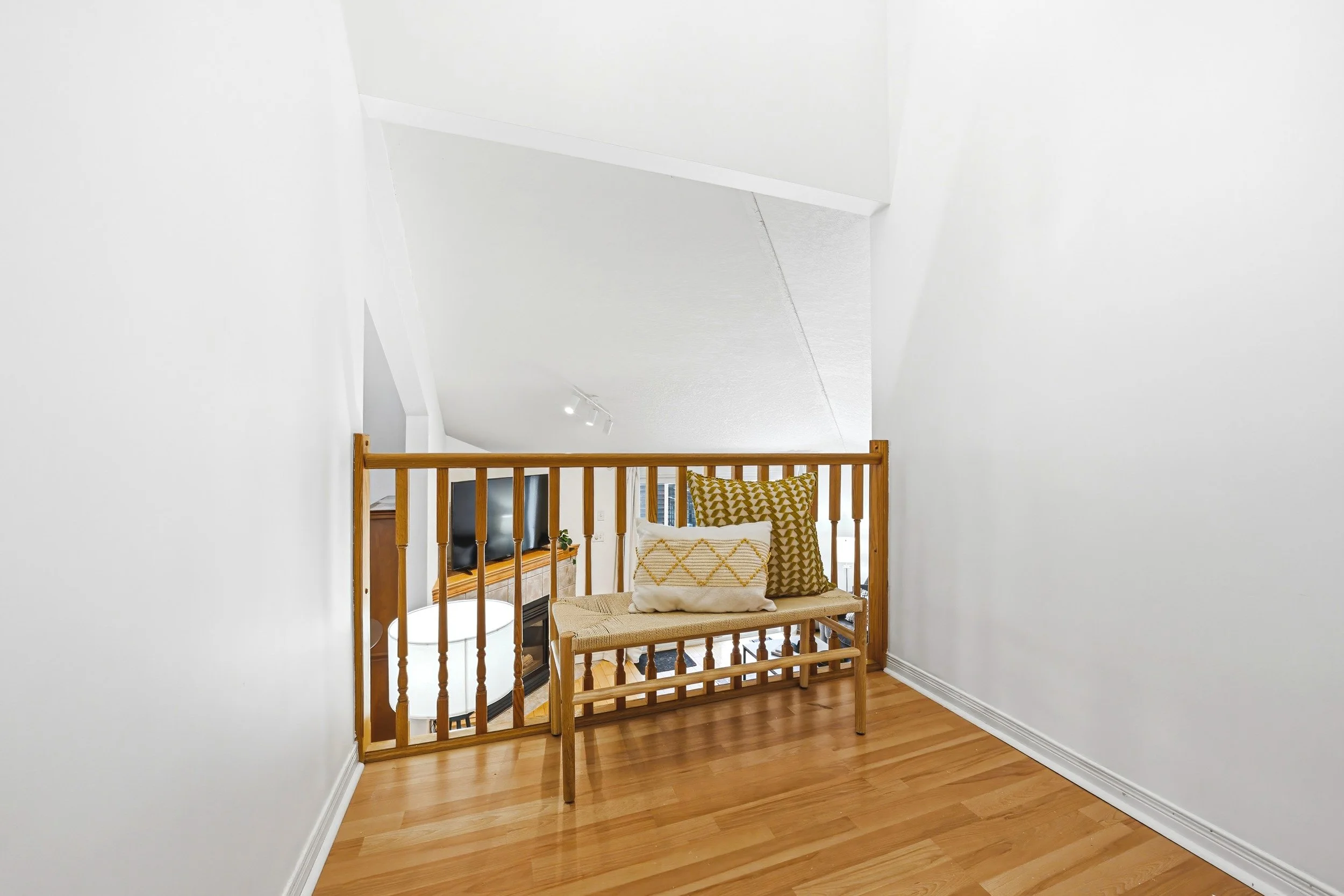 21 - 11 Gaw Cres, Guelph.jpg