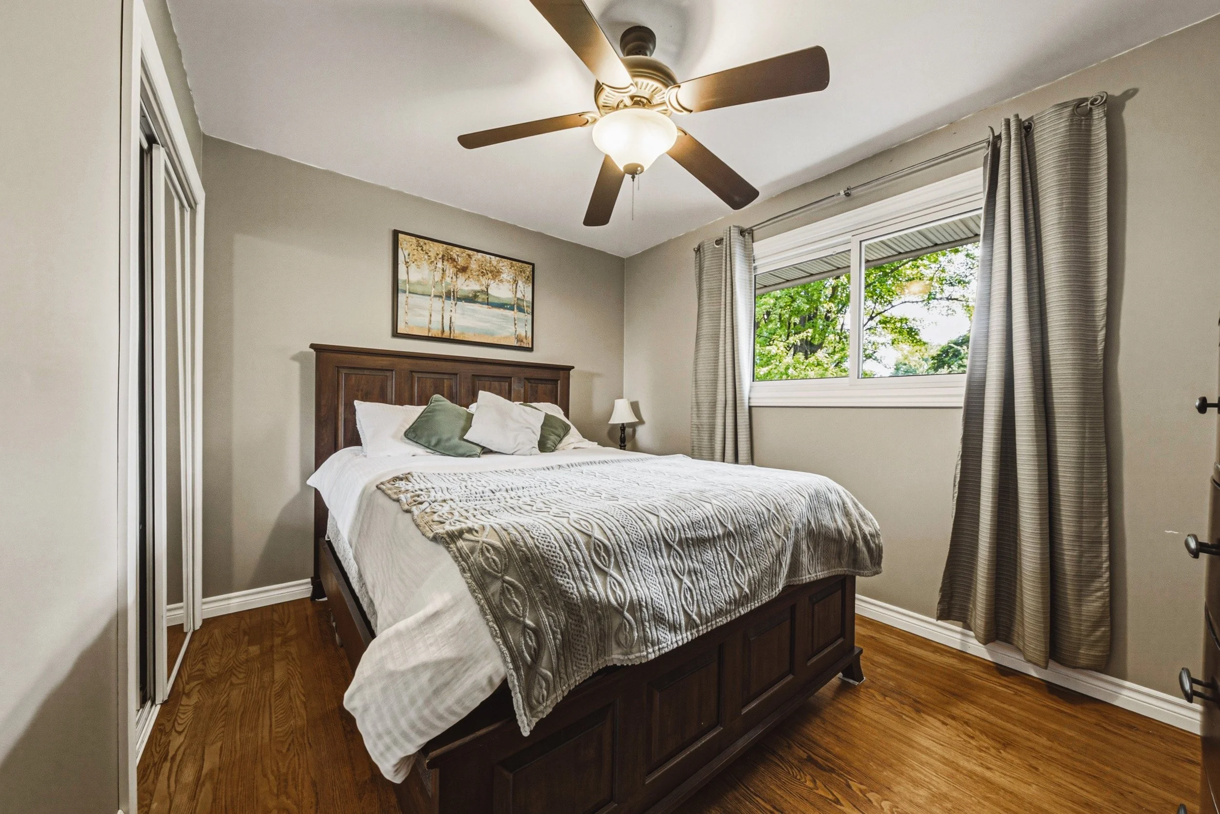 16 - 1821 Biscayne Dr, Cambridge.jpg