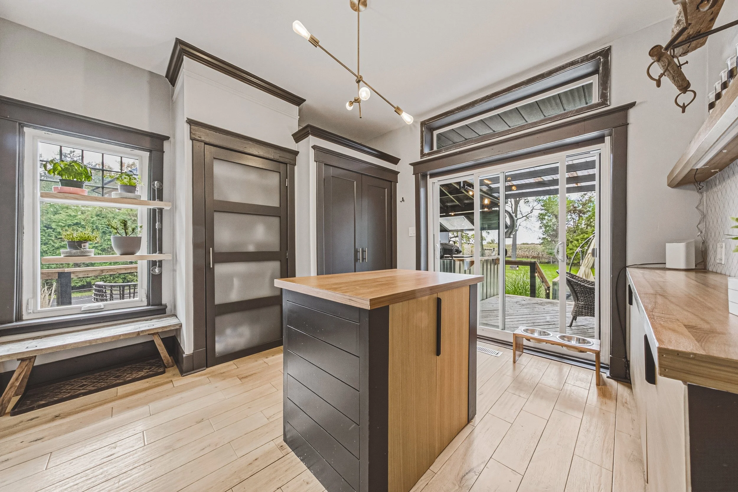 9-595 Mt Pleasant Rd Brantford.jpg