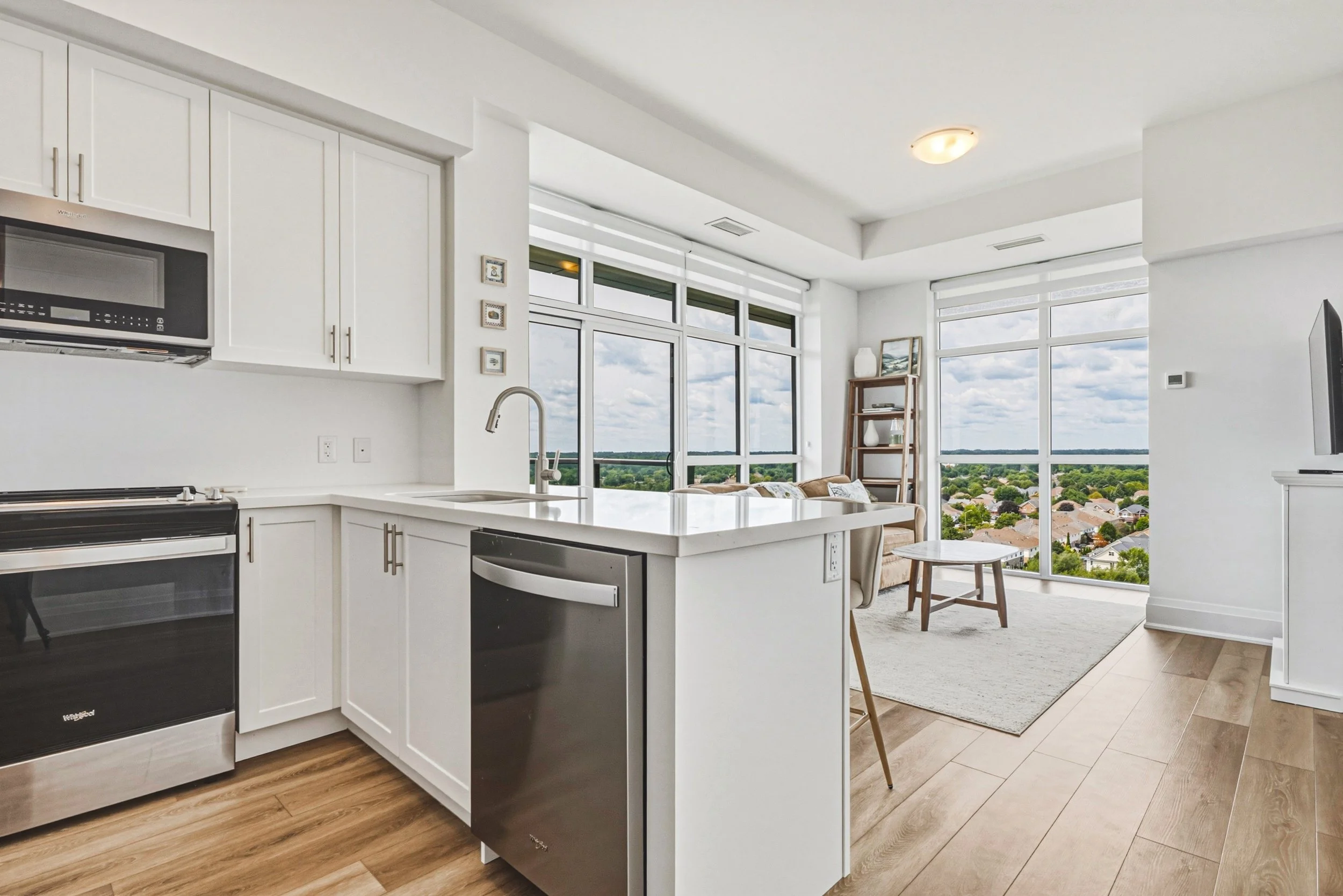 16-470 Dundas St E Waterdown.jpg