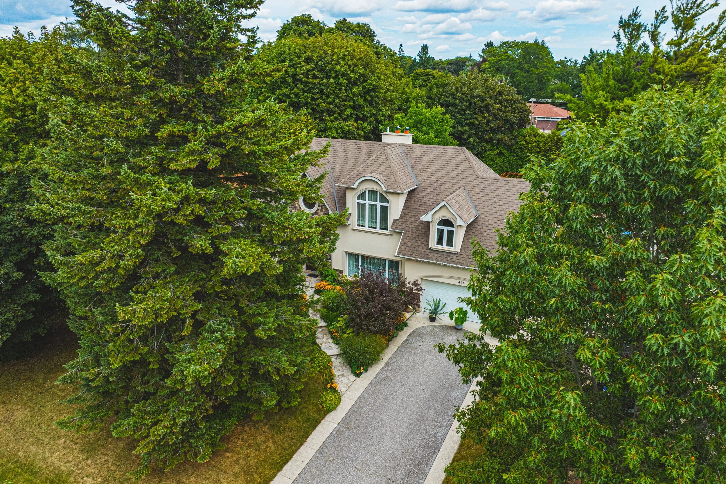 47 - 471 The Kingsway, Etobicoke.jpg