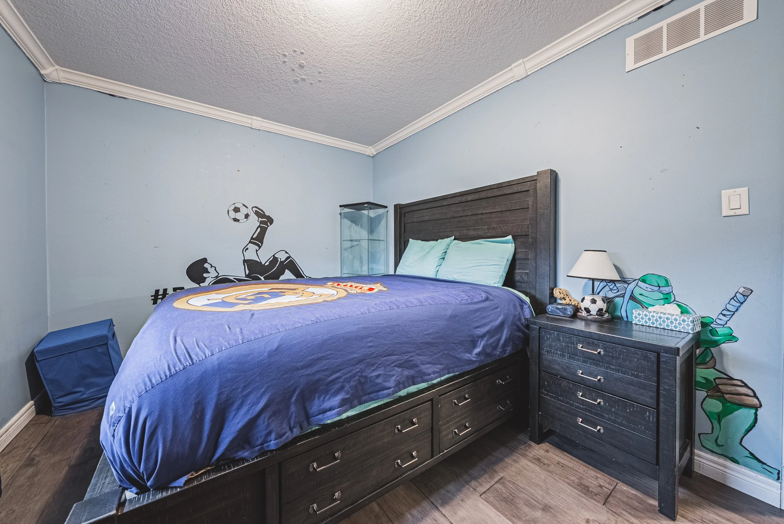 23 - 6 Second Rd W, Stoney Creek.jpg