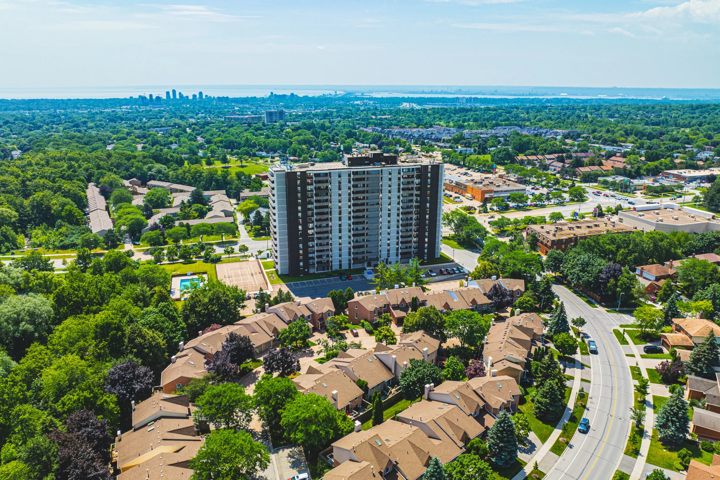 3 - 2055 Upper Middle #1504, Burlington.jpg